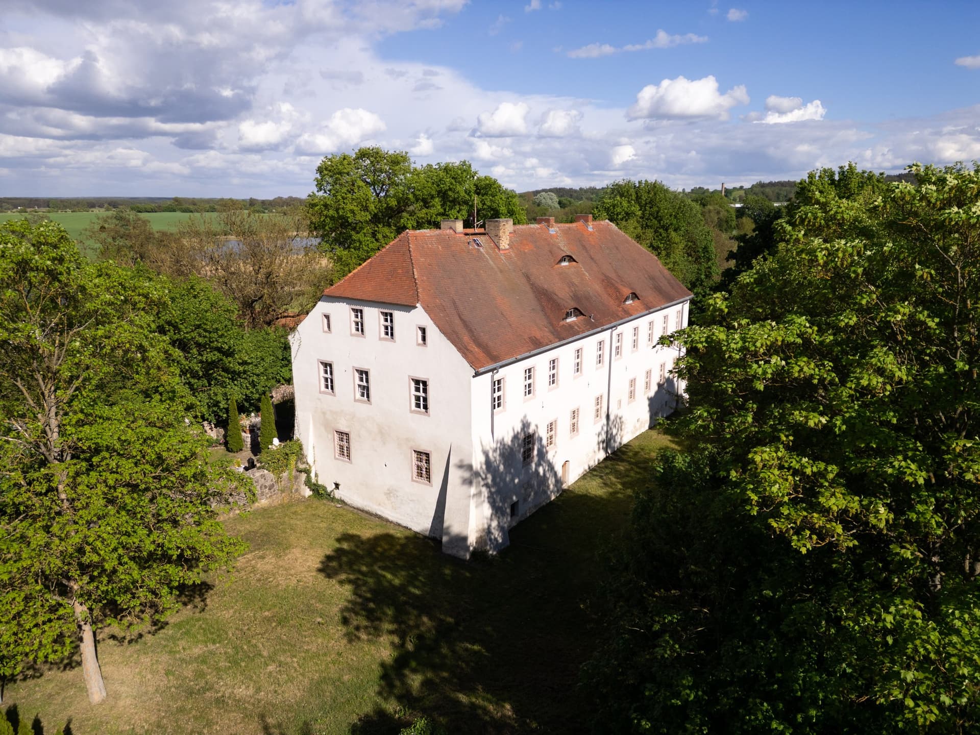 Historic Castle with Renaissance Architecture and Restored Chapel — in Märkisch-Oderland, Germany