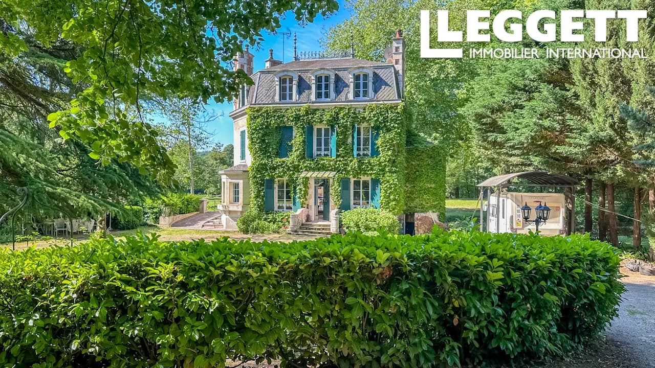 Château With Seven Bedrooms, Wrap-around Terrace And Private Island 2