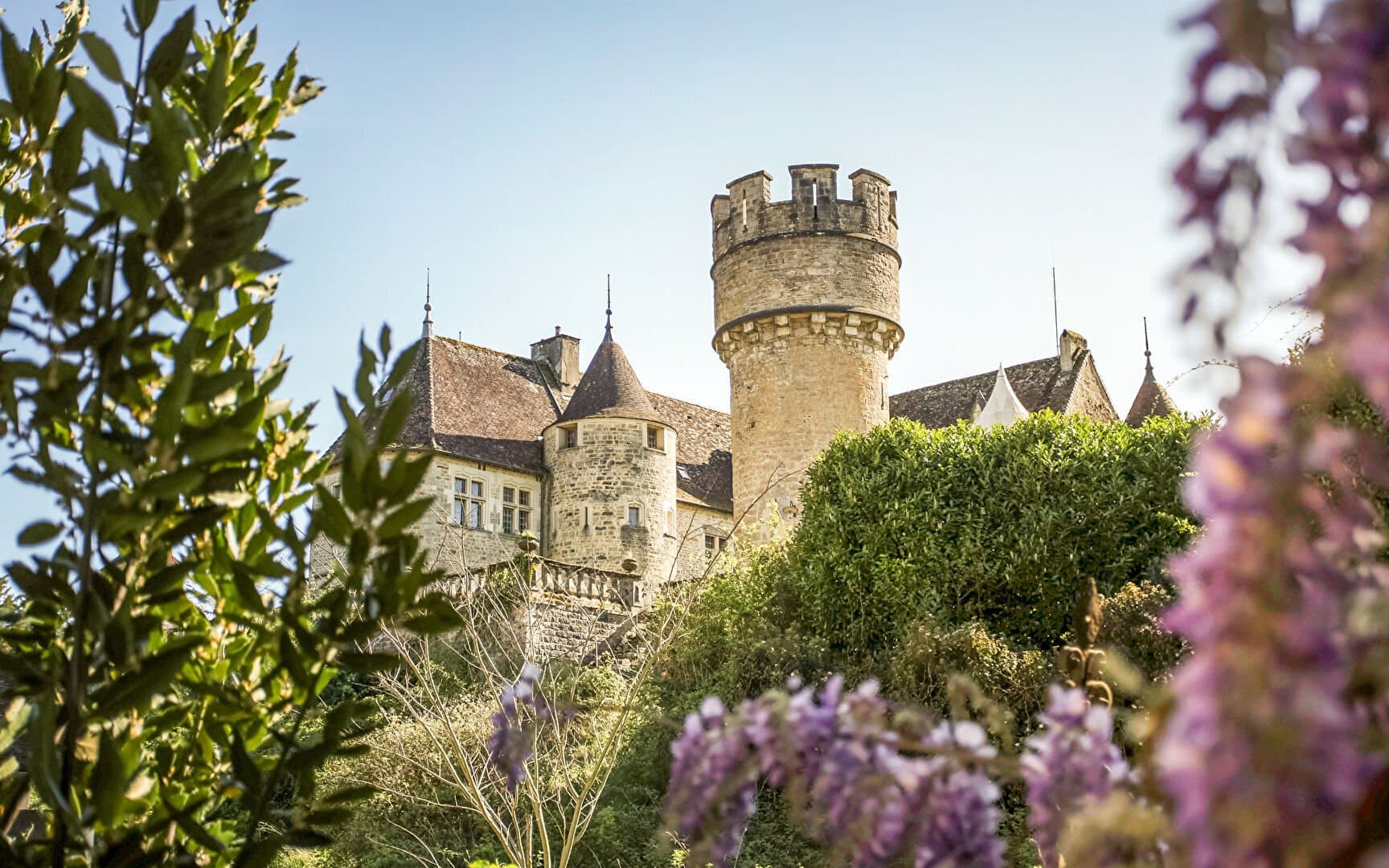 Historic 15th Century Château With 7 Bedrooms, Park, And Pond 3