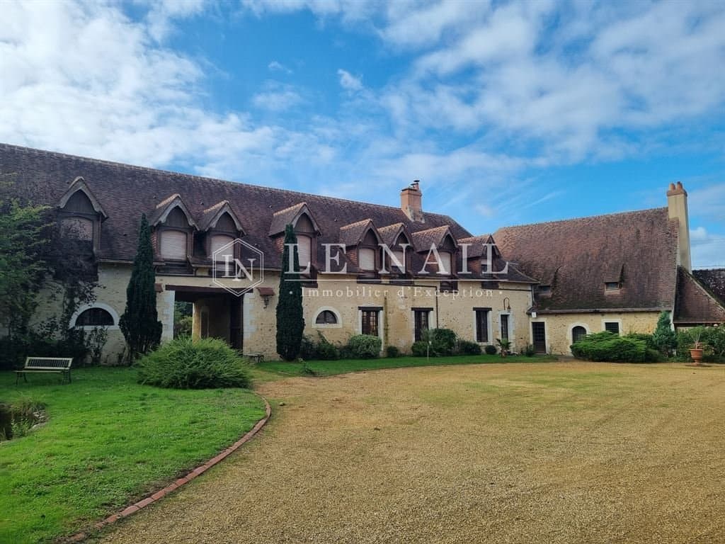 Historic Character Property With Outbuildings And 23 Acres Of Landscaped Grounds 2