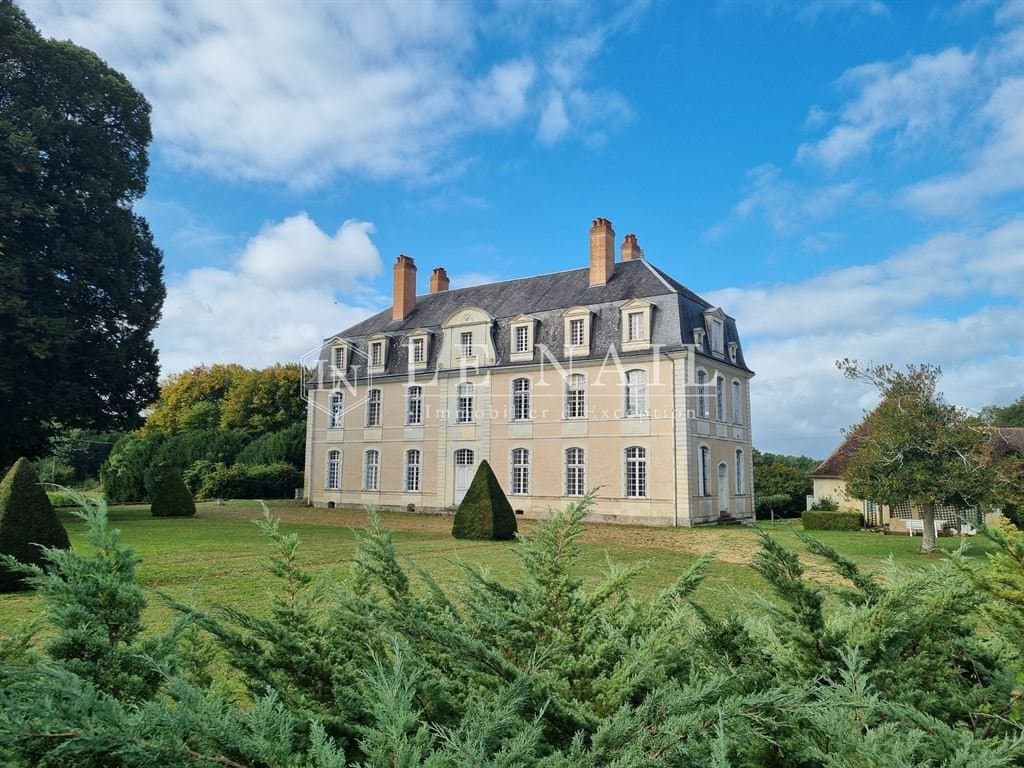 Historic Character Property With Outbuildings And 23 Acres Of Landscaped Grounds 3