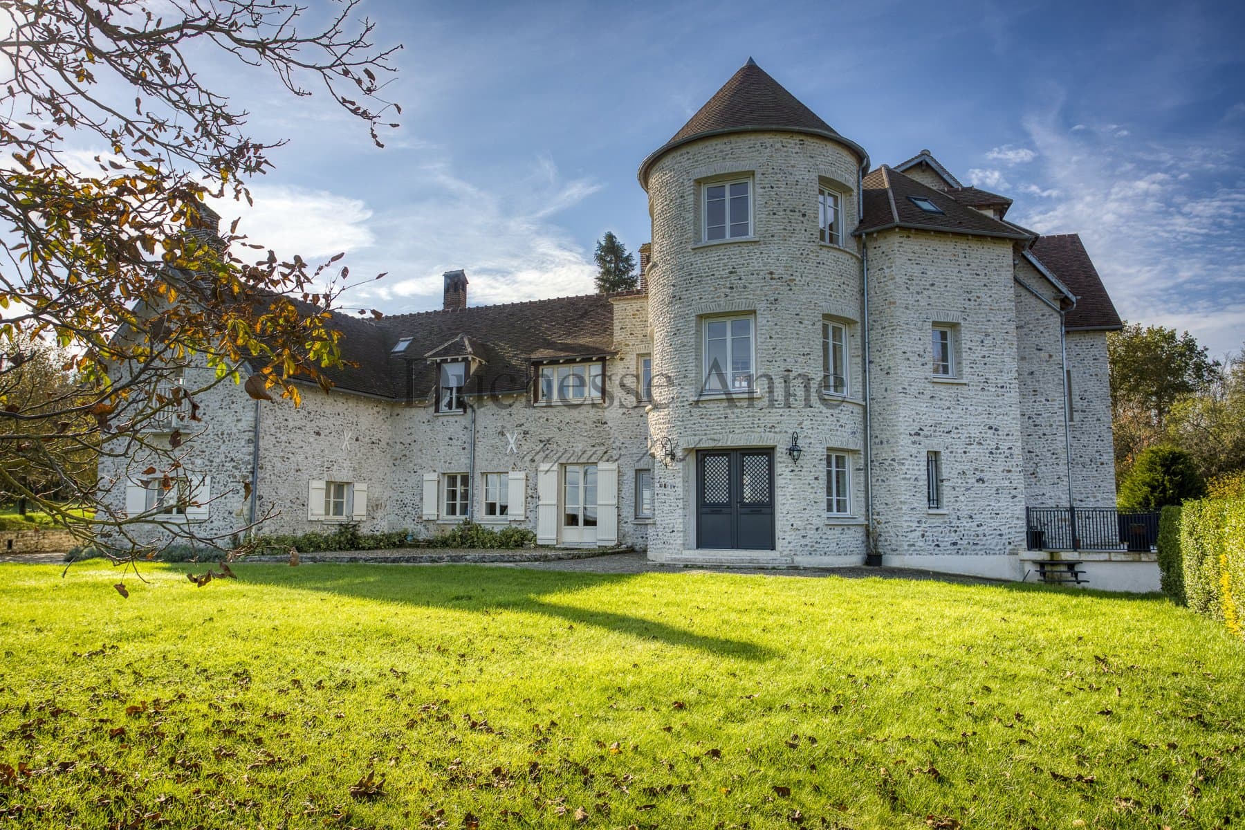 Historic 15th Century Mansion With Park And Panoramic View 2