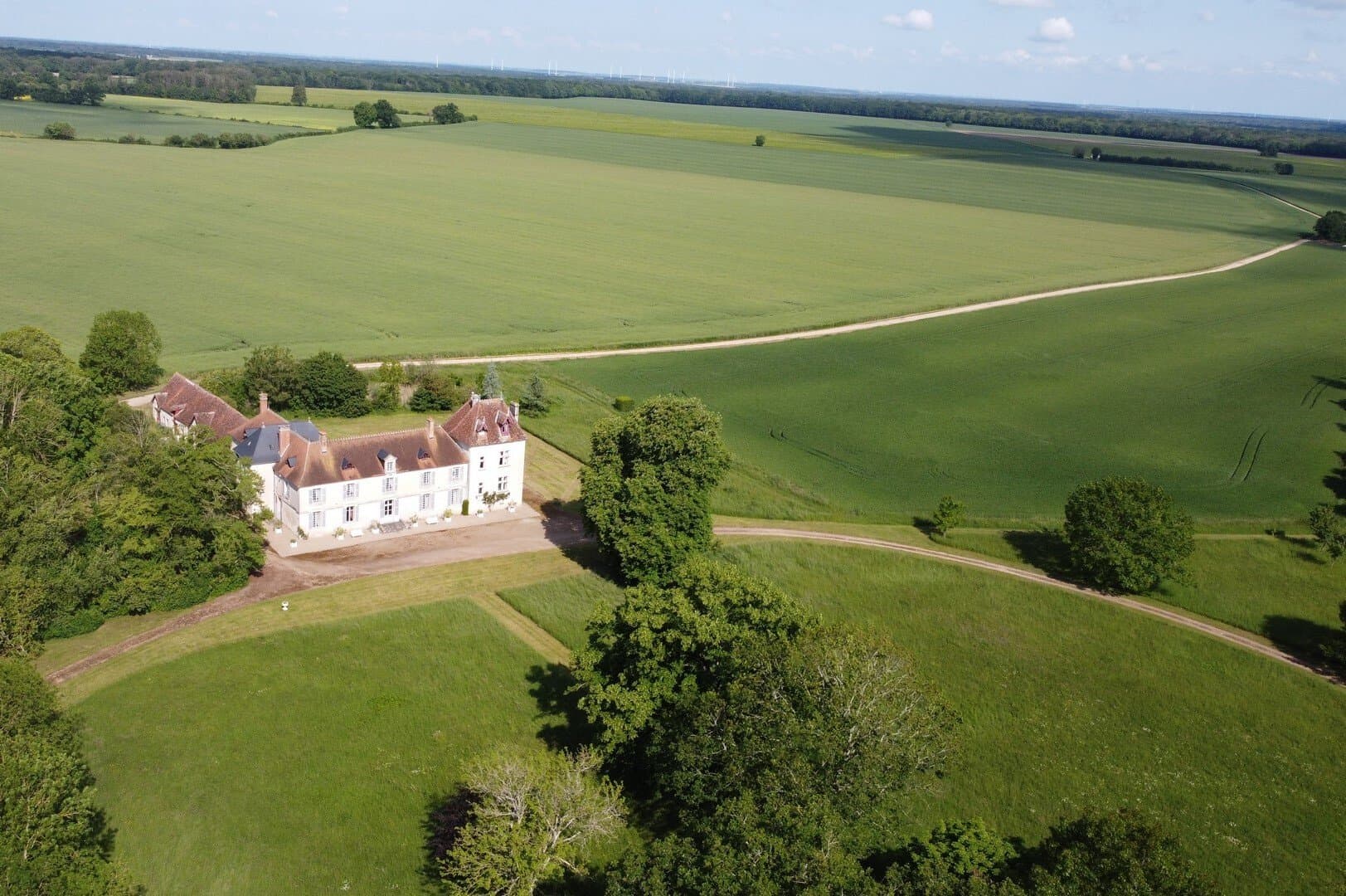 Elegant 18th And 19th Century Château With Extensive Outbuildings 5