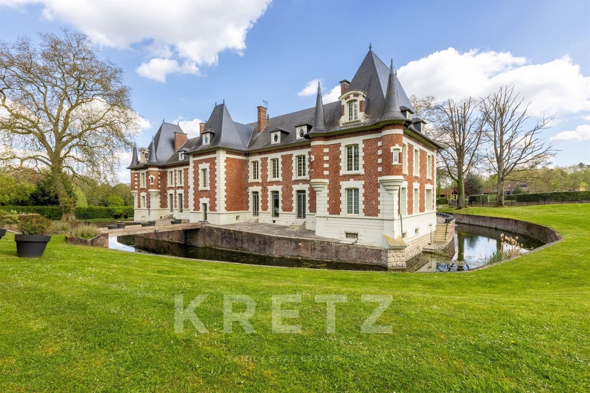 Stunning 18th Century Castle with Indoor Pool and Extensive Grounds 5