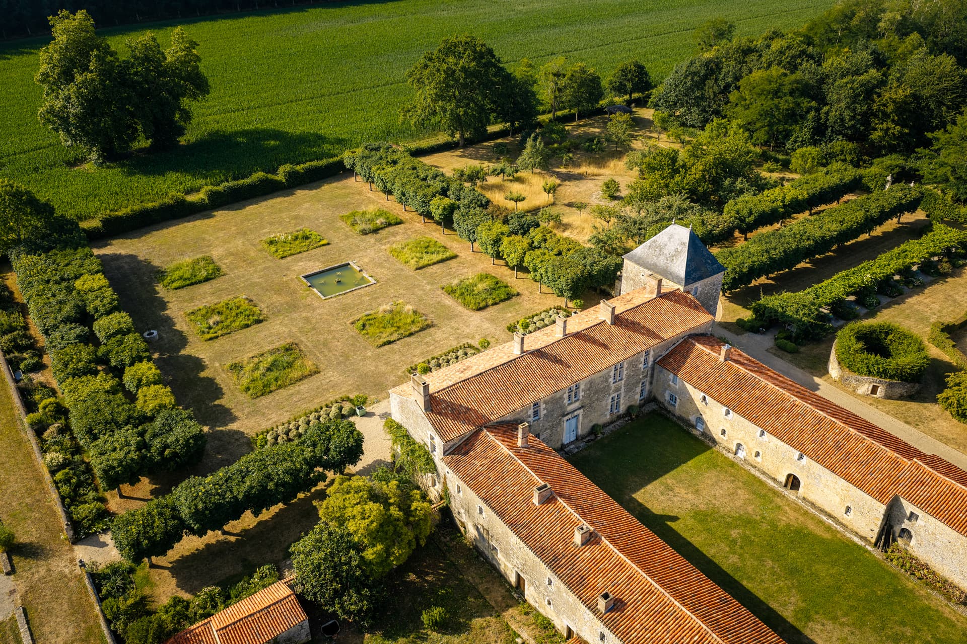 Renovated 16th Century Castle with 10 Bedrooms 2