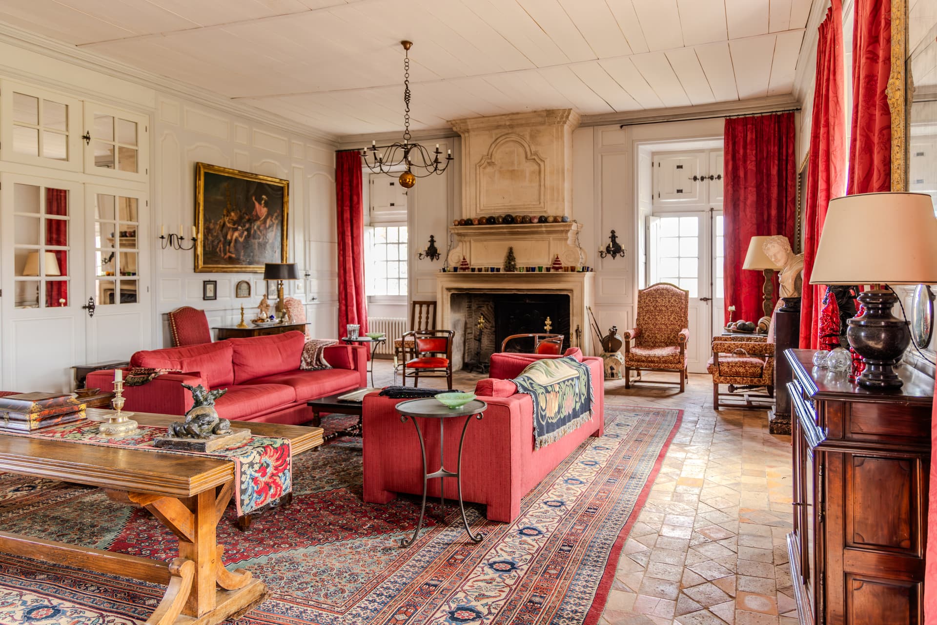 Renovated 16th Century Castle with 10 Bedrooms 4