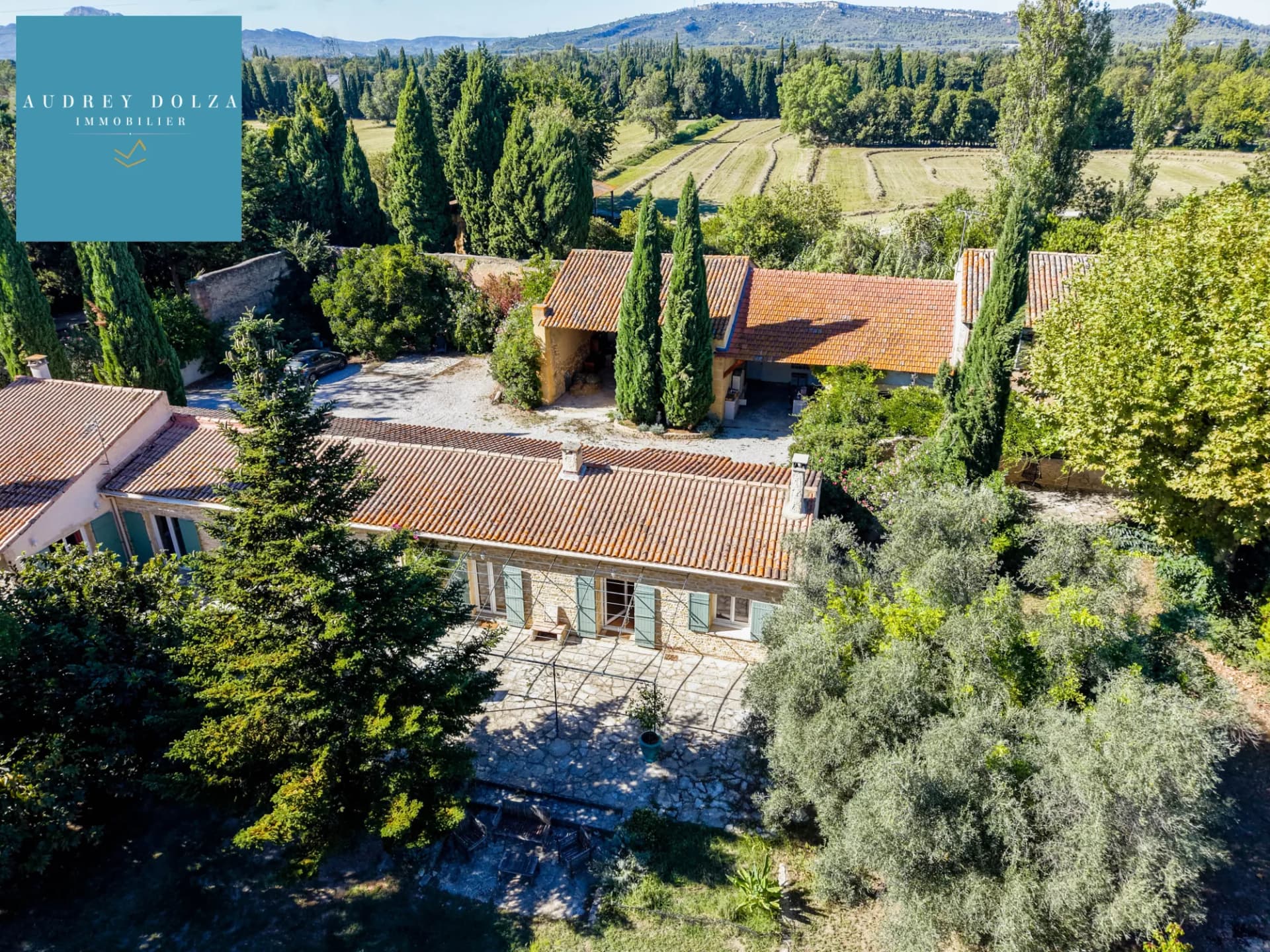 Spacious Family Property With Annex And Large Wooded Land