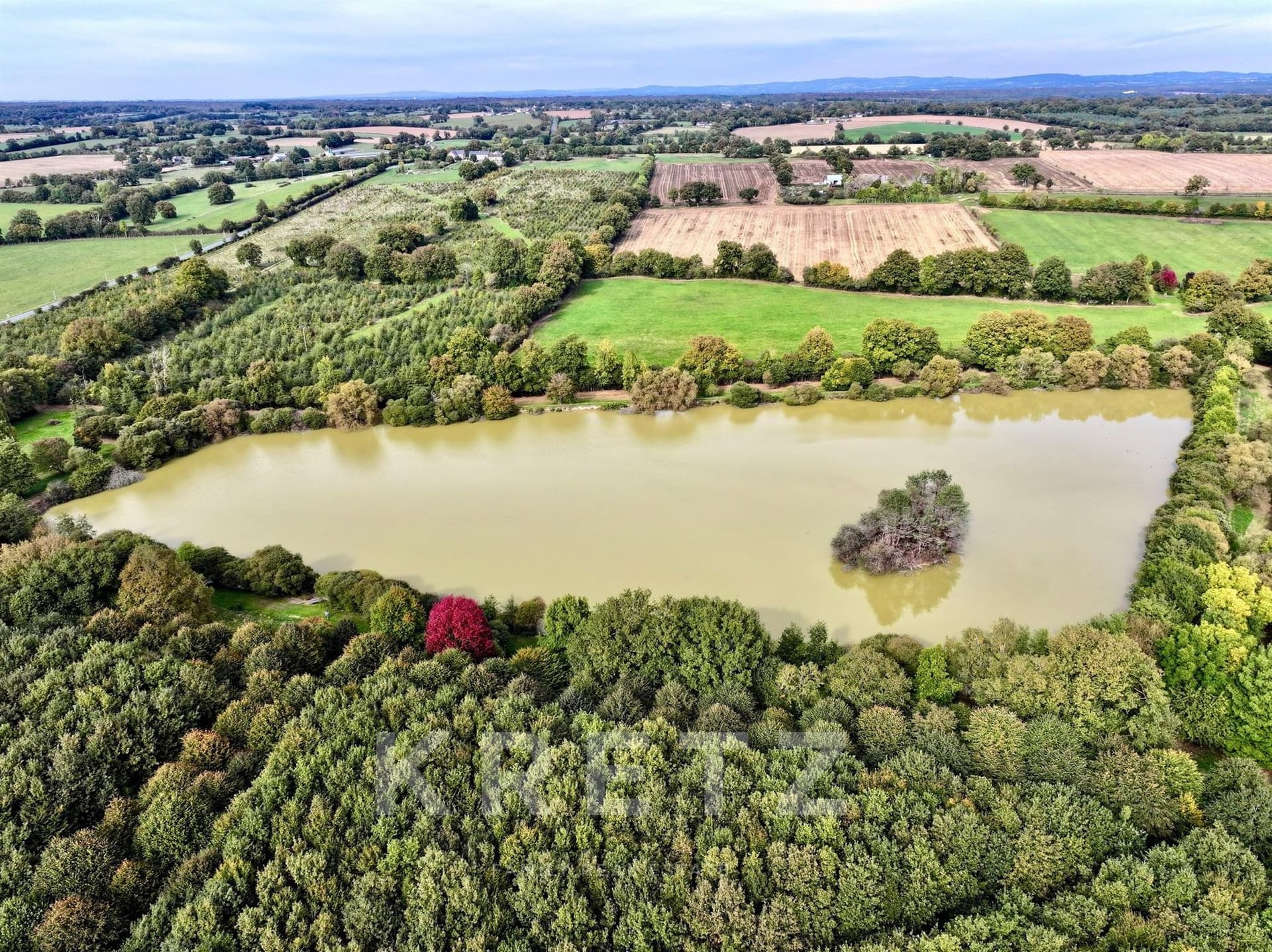 Timeless 15th Century Manor With 3.5 Hectare Lake And 18.7 Hectare Estate 5
