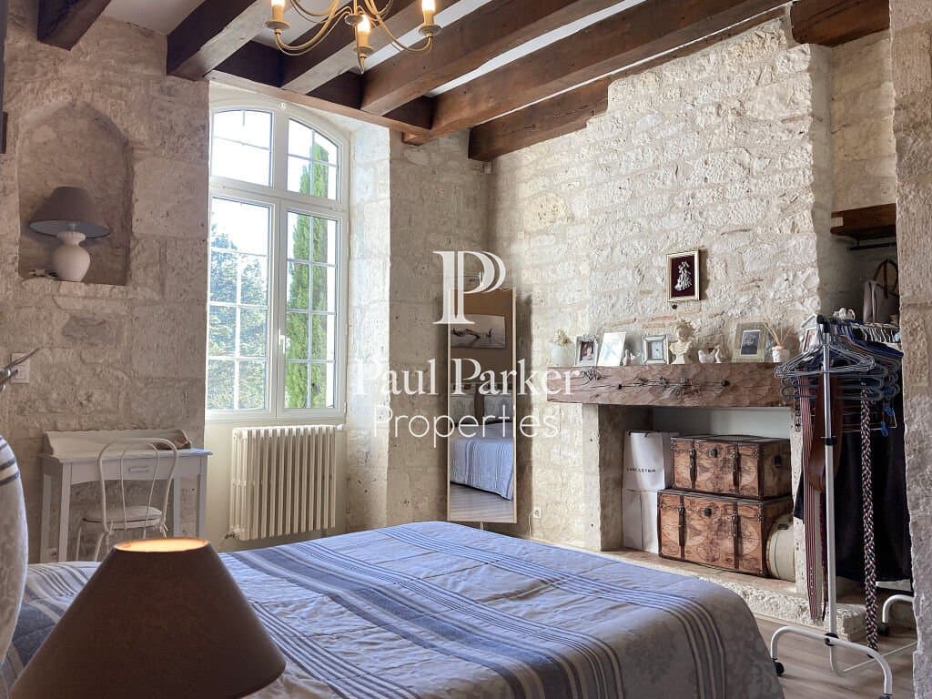 Castles for sale in Beauville