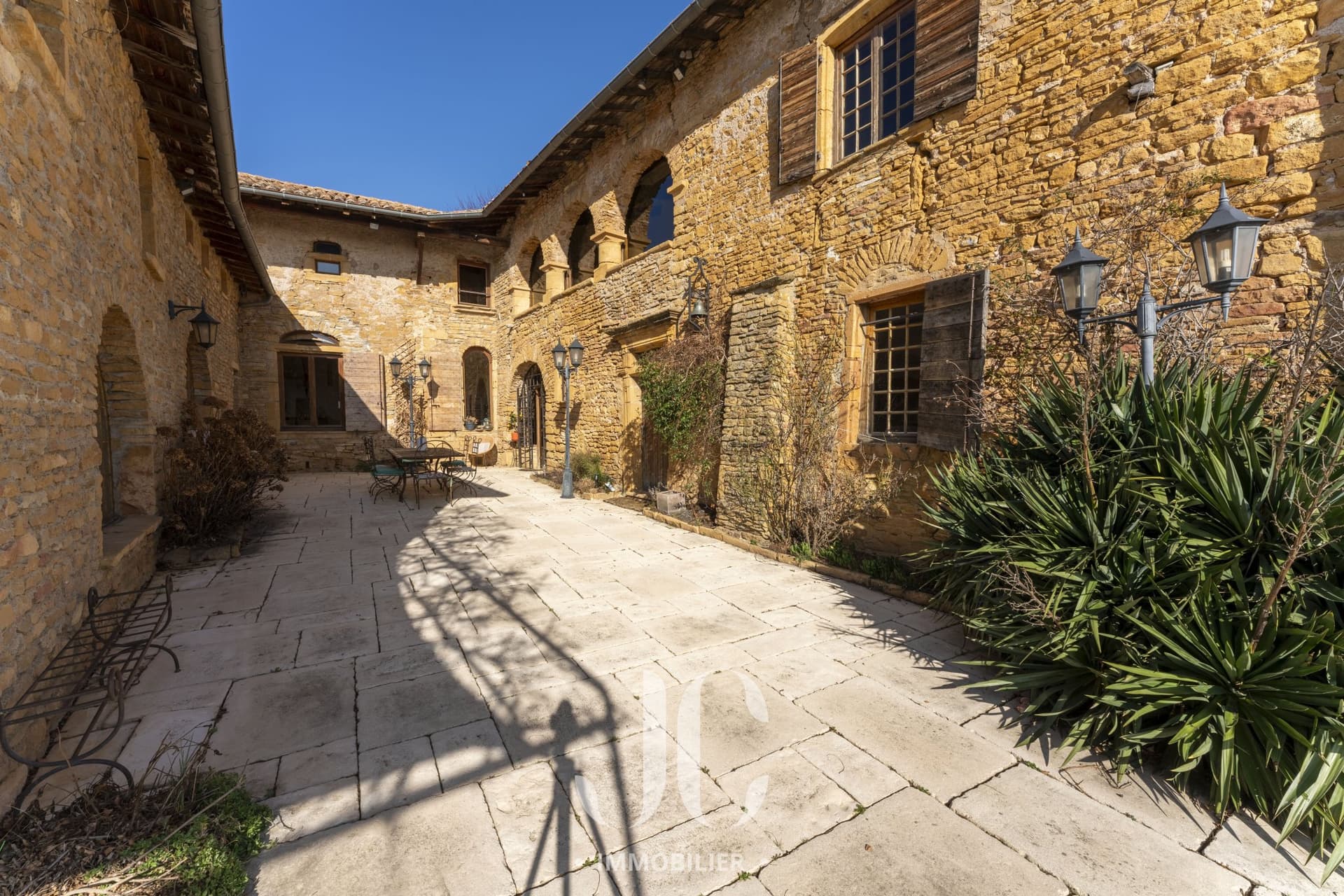 Historic Residence With Panoramic Views And Natural Pond Pool 2