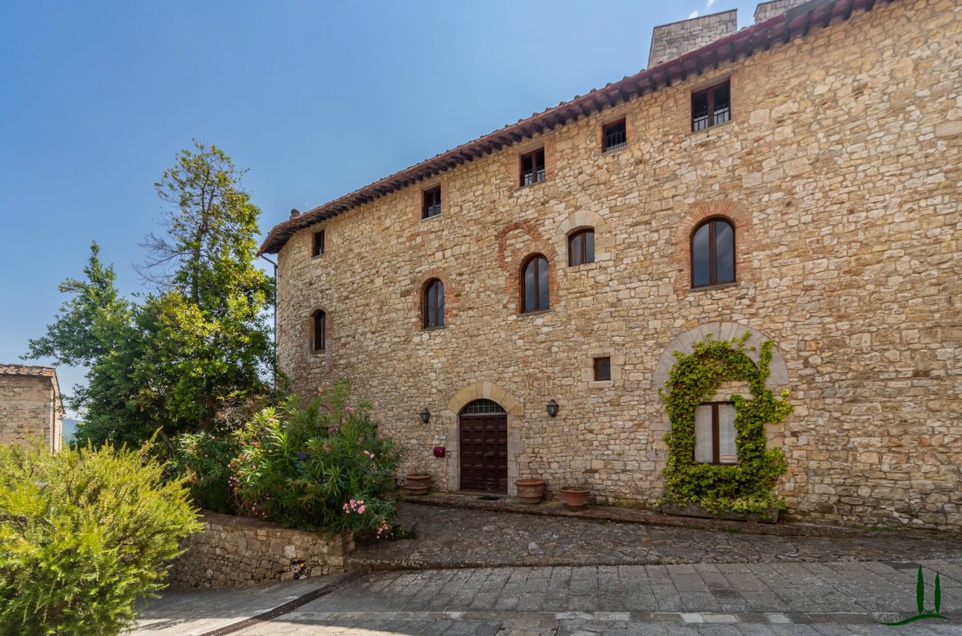 Historic Castle With Pool And Guesthouses In Chianti Classico — in Tuscany, Italy