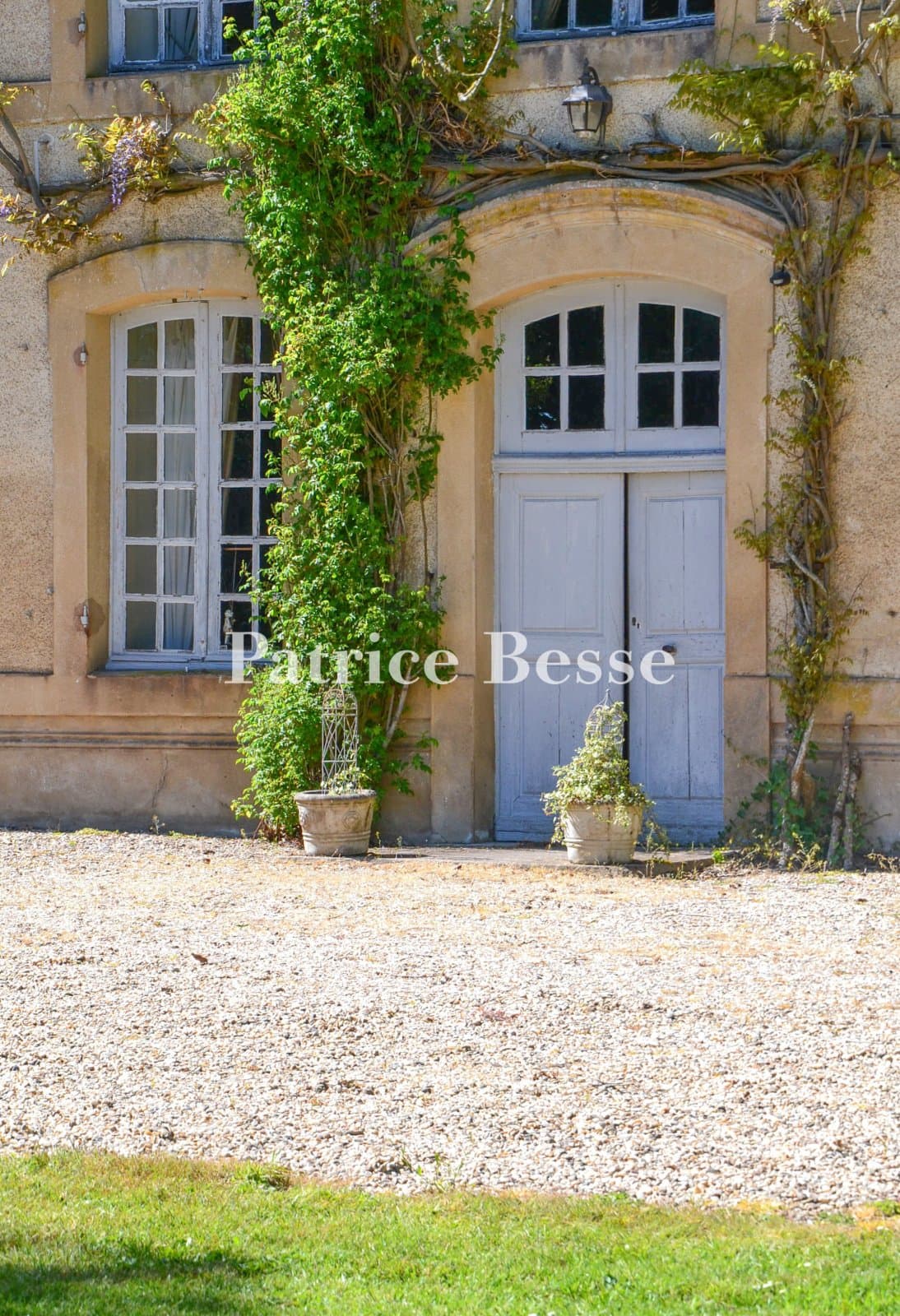 Castle 570 Sqm 10 Bedrooms 3