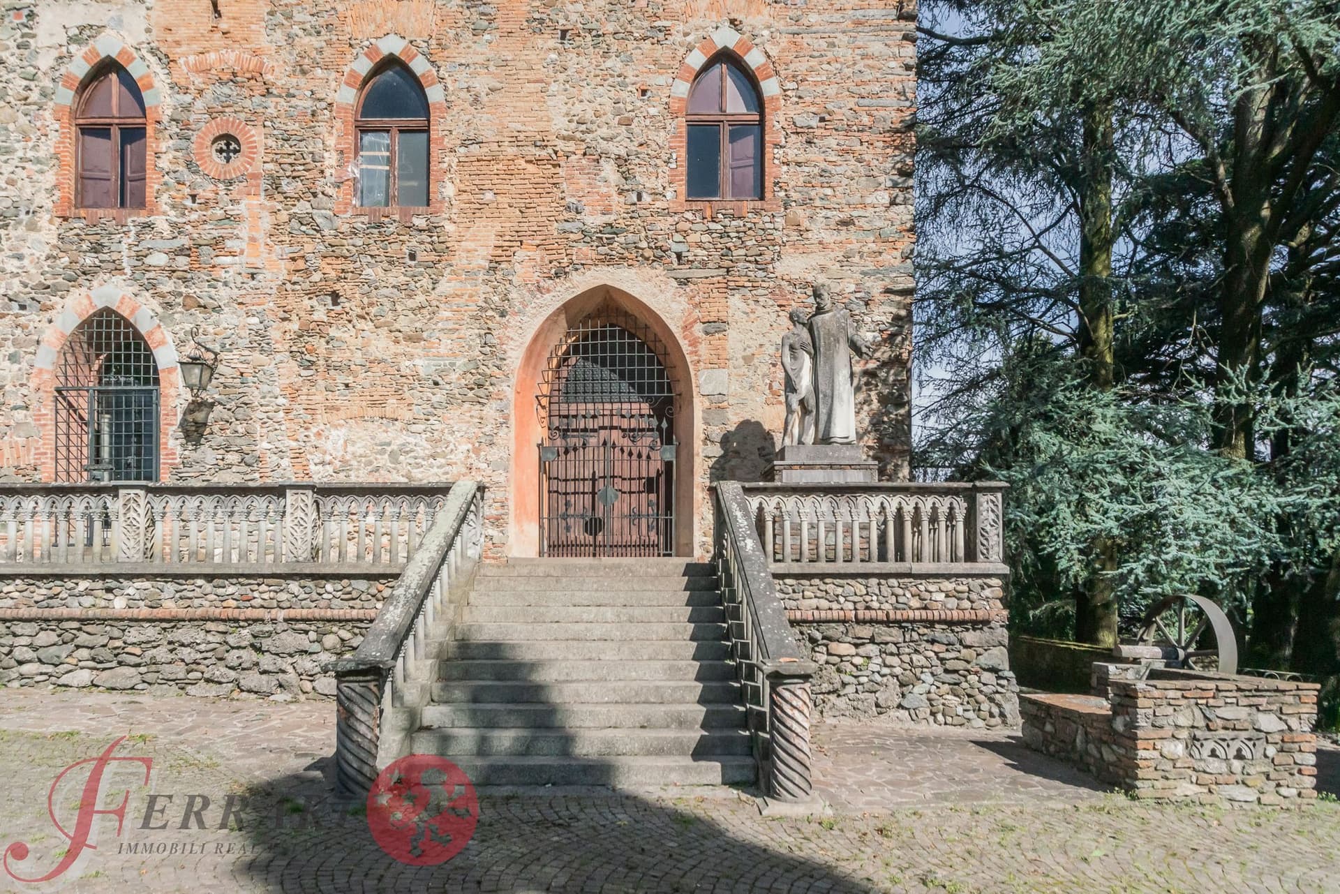 Historic Castle With Expansive Parkland And 360-Degree Views — in Lombardy, Italy