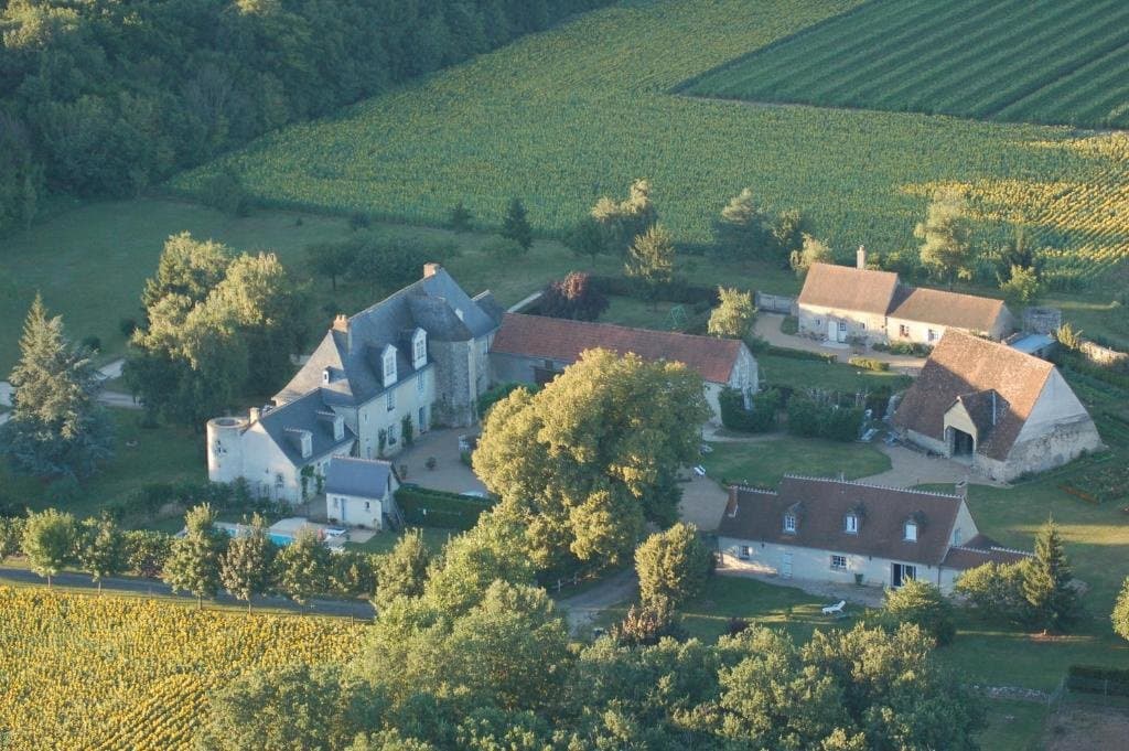 Historic 16th Century Manor With Expansive Hunting Grounds Near Tours 4