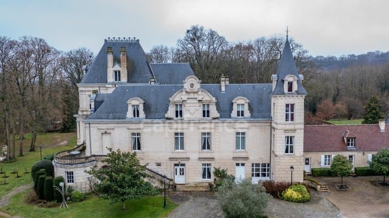 Château 750.0 Sqm 7 Bedrooms