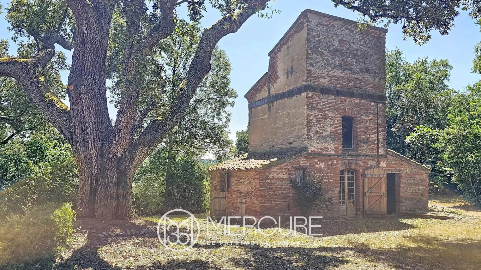 Charming Country Estate With Dovecote And Landscaped Park Near Toulouse 5