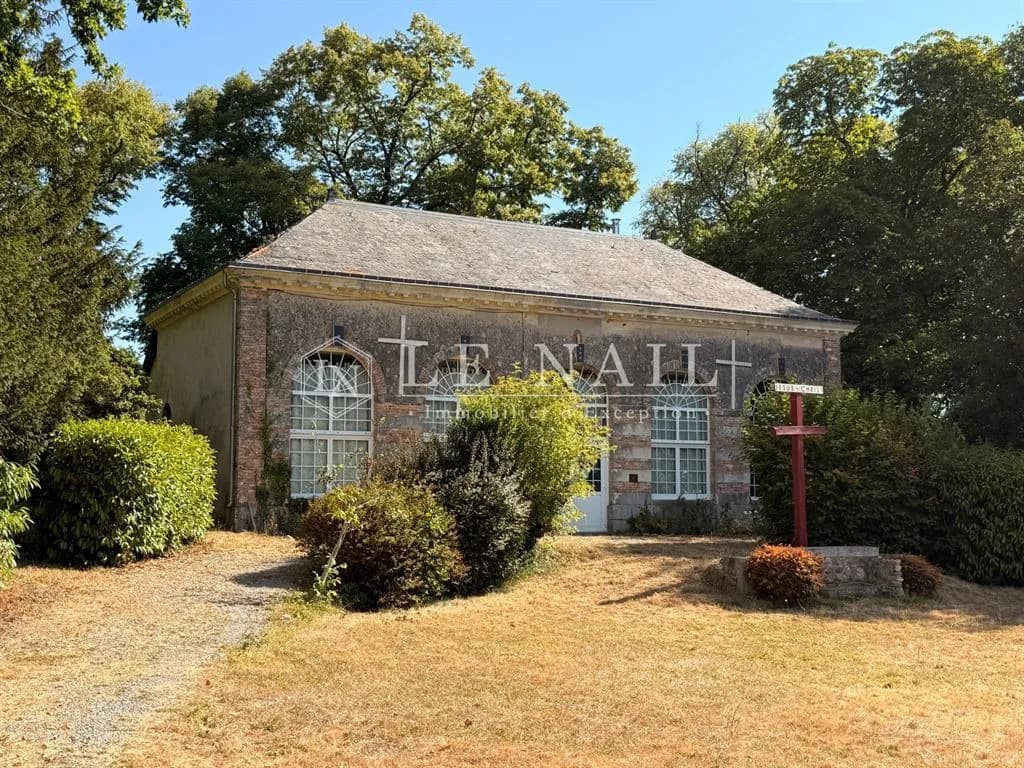 19th Century Château With 13 Bedrooms And 7.2 Acres Of Parkland