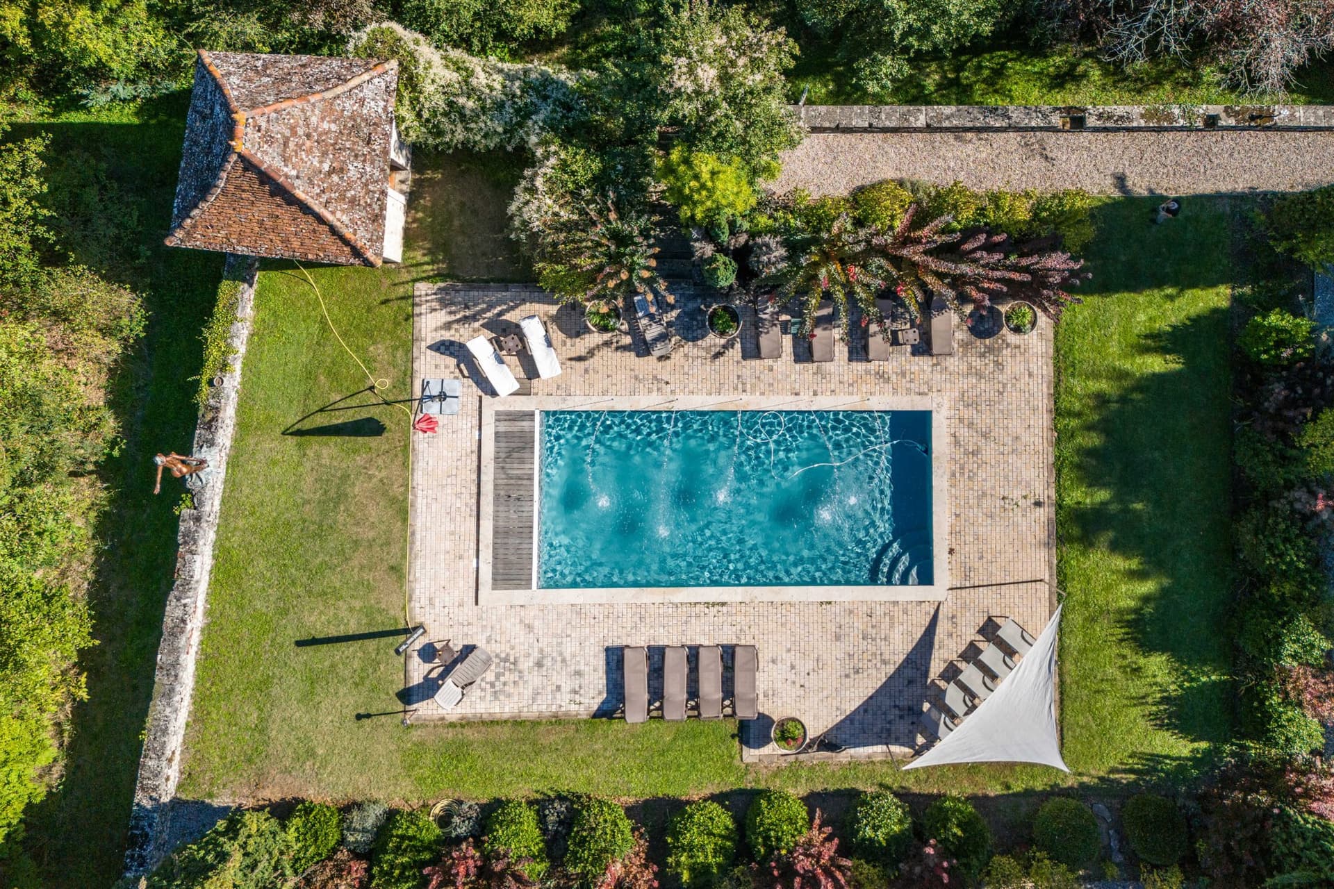 Stunning 13th Century Château With Event Facilities And River Access 5