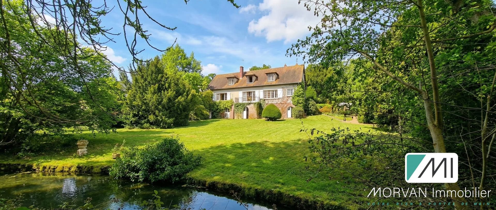 Exceptional Château With Guest House And Landscaped Park — Château for sale in Eure-et-Loir, France