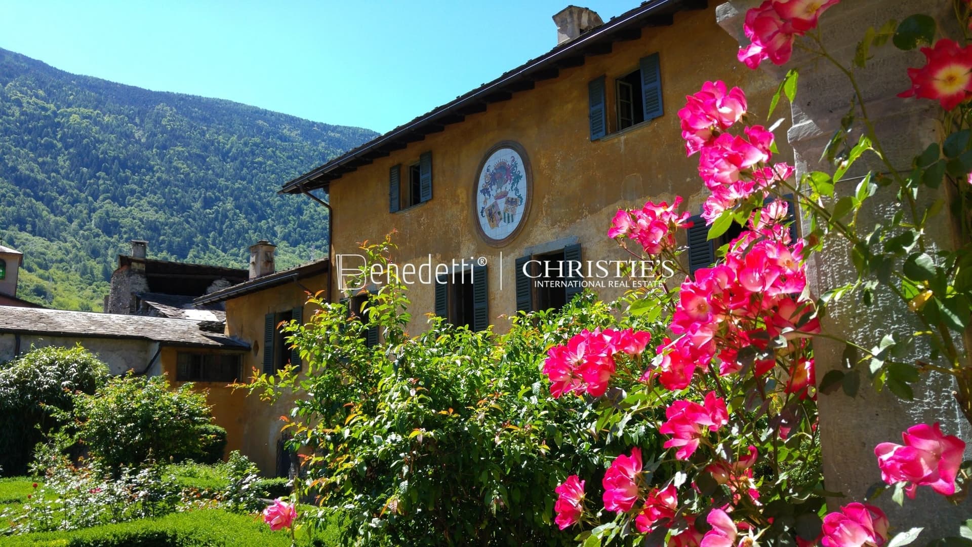 Stunning 17th Century Renaissance-Baroque Palace With Italian Garden 3