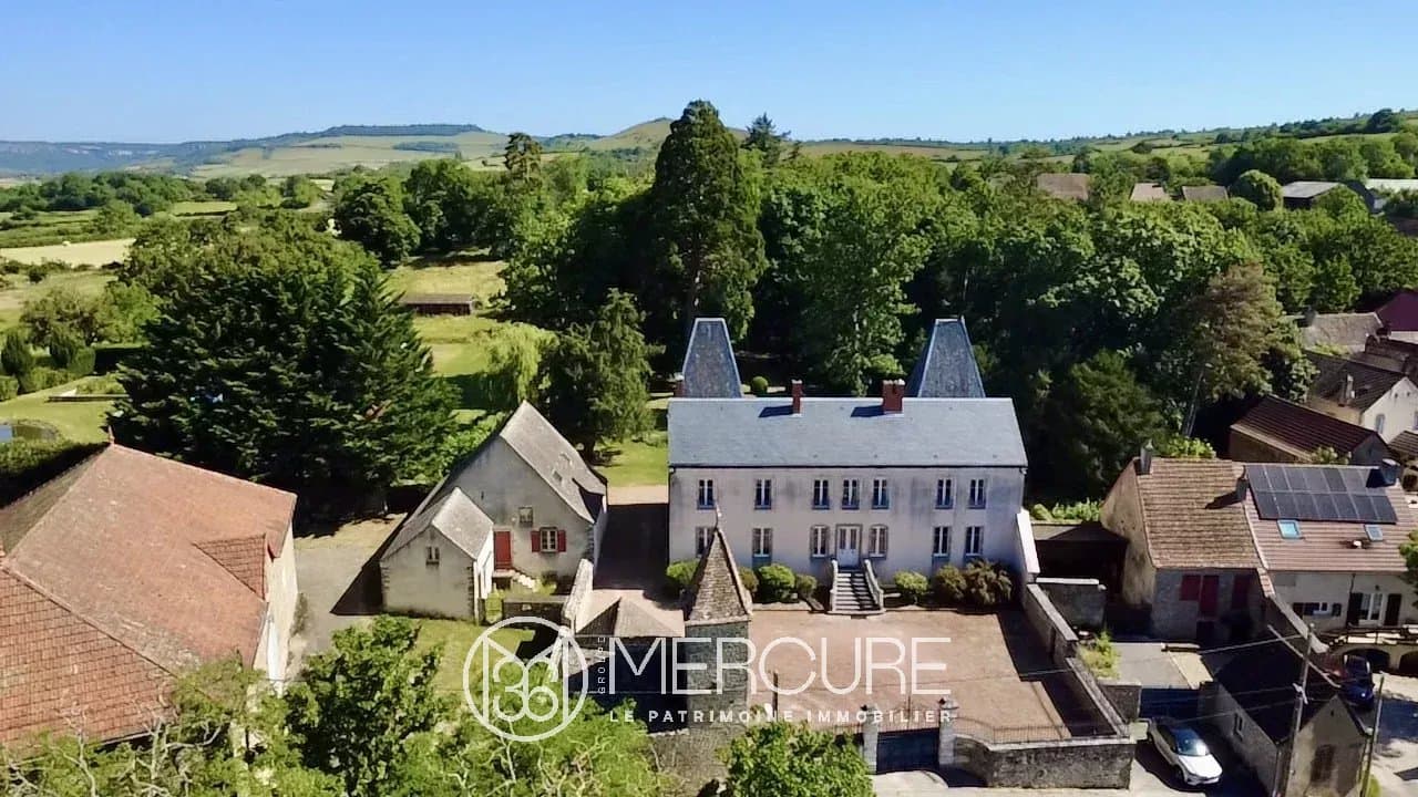 Characterful Castle with Panoramic Views and Extensive Grounds 4