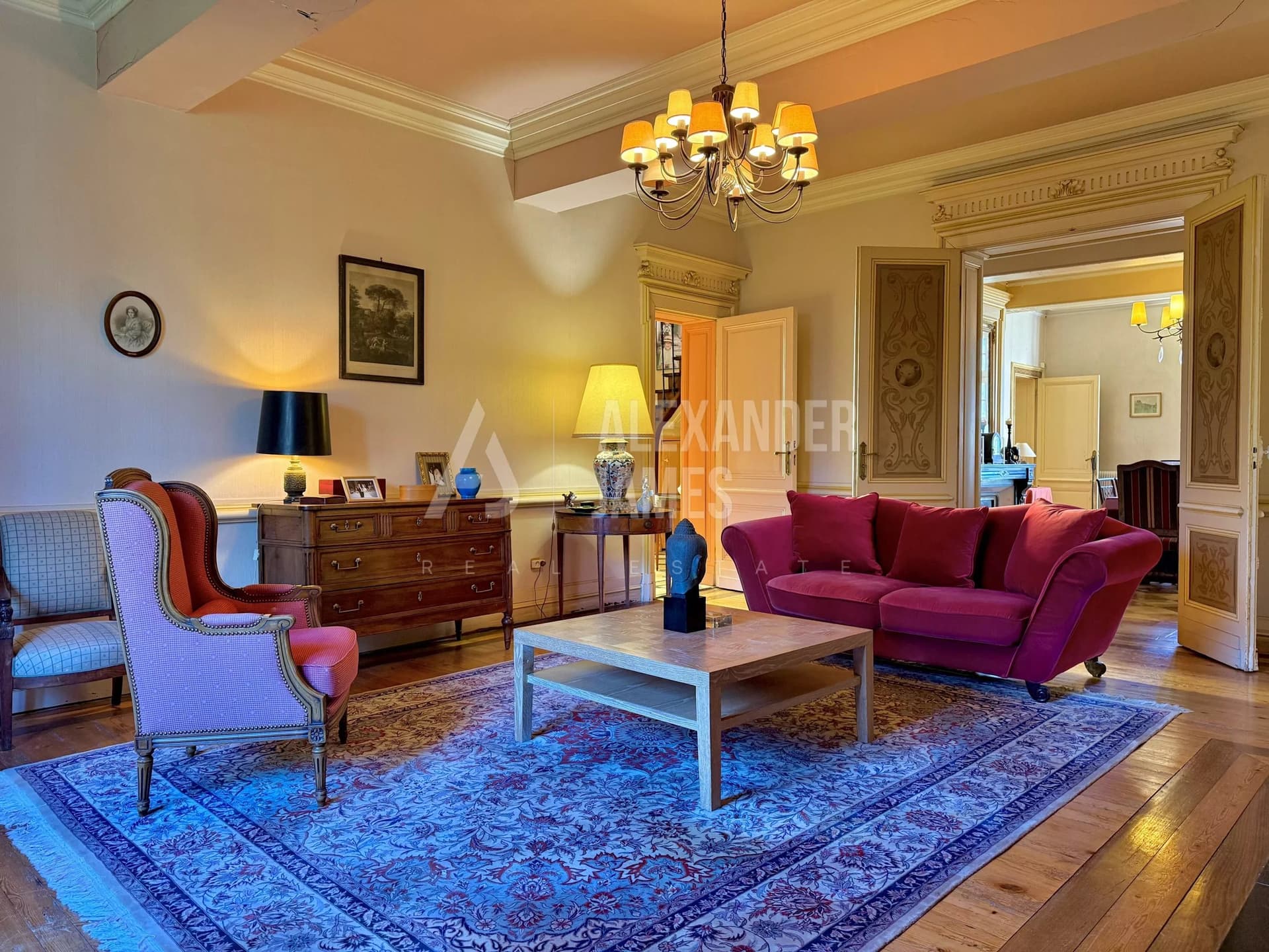 Elegant Château With Event Potential Set In 12.4 Hectares Of Parkland 3