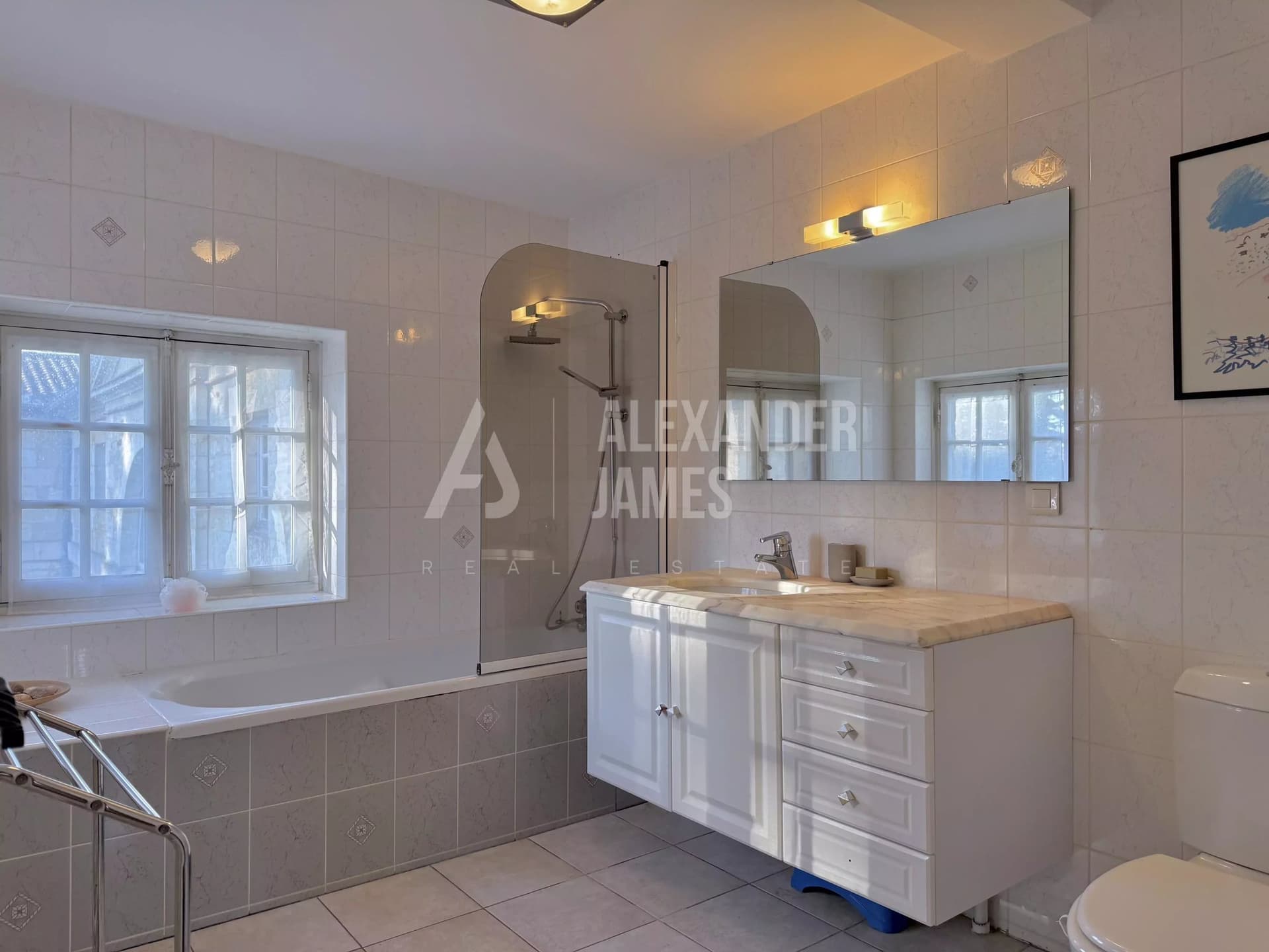Elegant Château With Event Potential Set In 12.4 Hectares Of Parkland 4