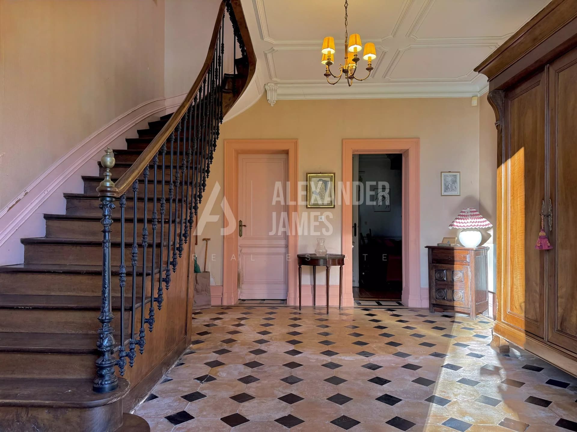 Elegant Château With Event Potential Set In 12.4 Hectares Of Parkland 5