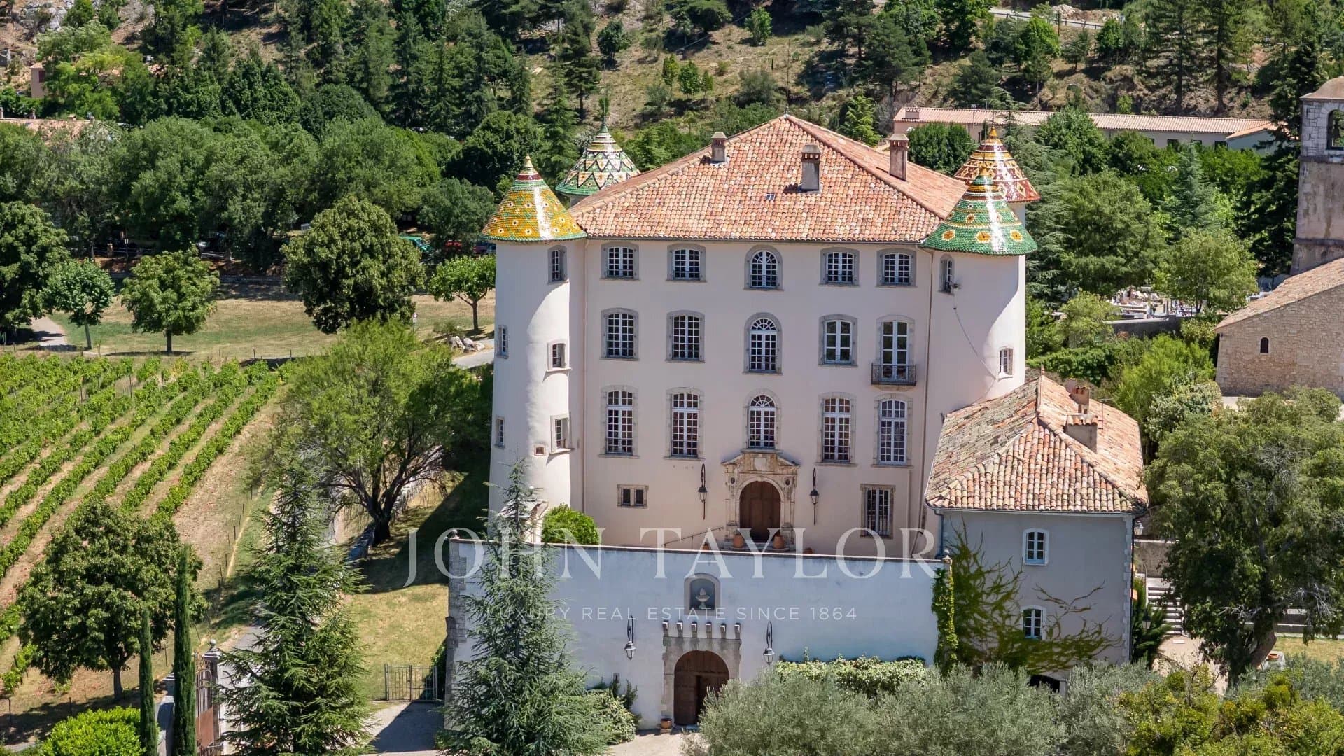 Elegant 17th Century Château Overlooking Lake Sainte Croix