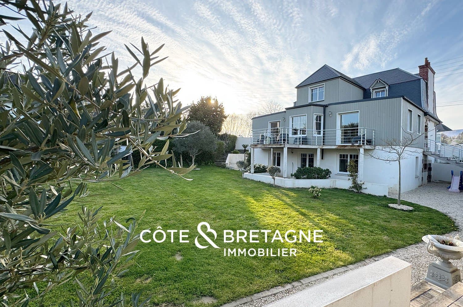 Charming Renovated House With Independent Studio Near Saint-Quay-Portrieux