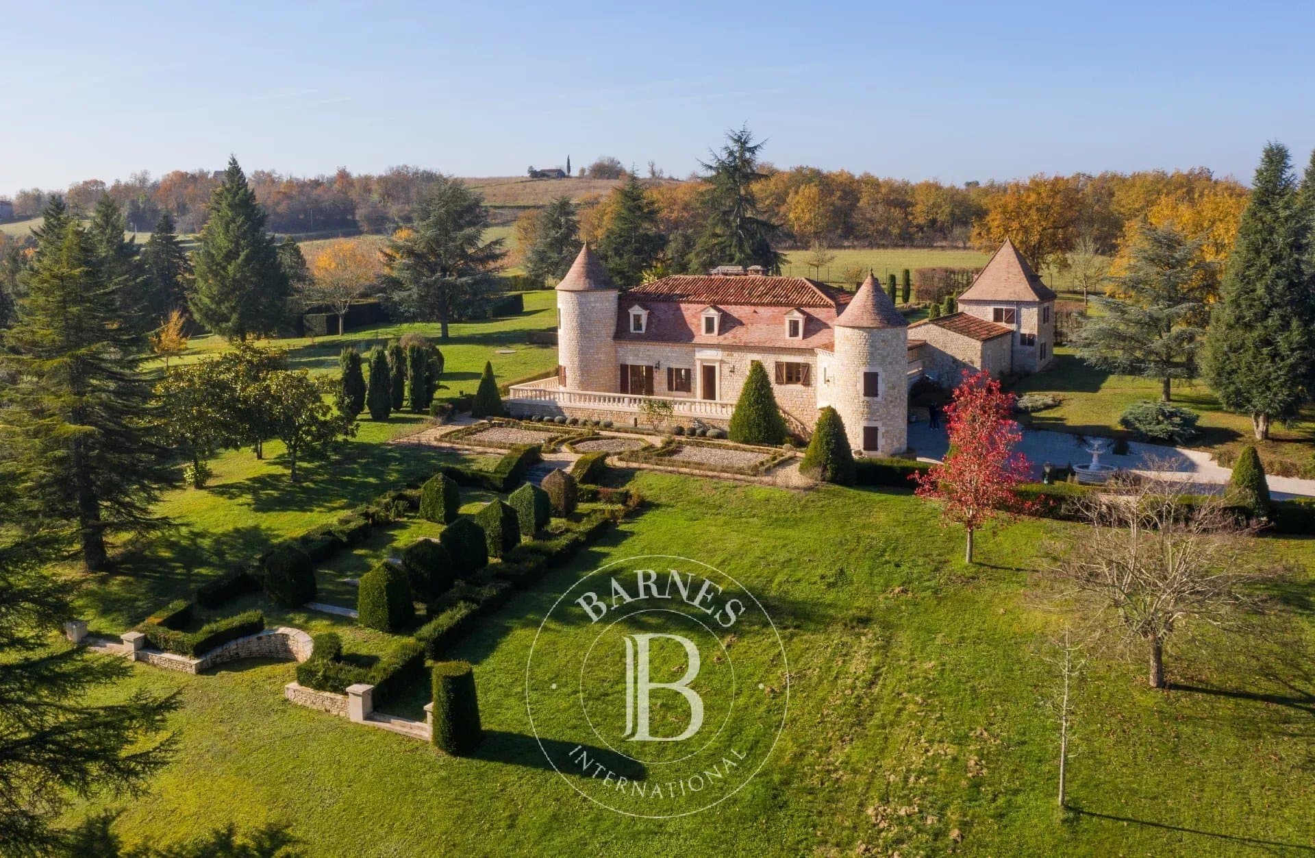 Elegant Château With Guesthouse And Swimming Pool In The Vineyards 4