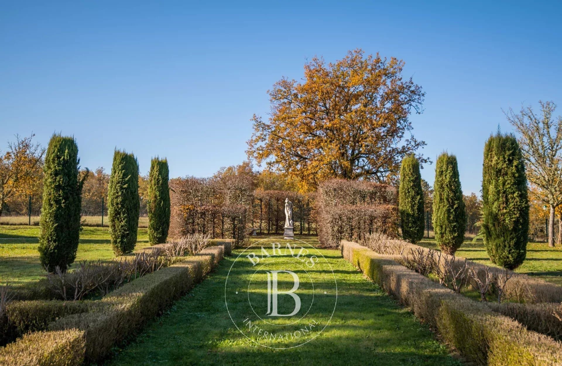 Elegant Château With Guesthouse And Swimming Pool In The Vineyards 5