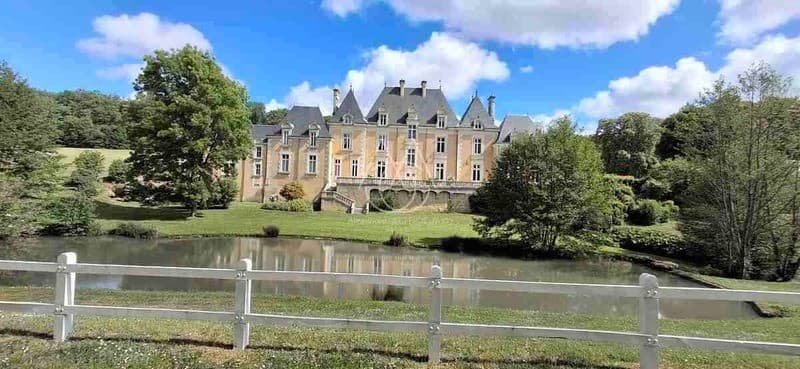 Elegant 19th Century Château With Guest House And Swimming Pool 2