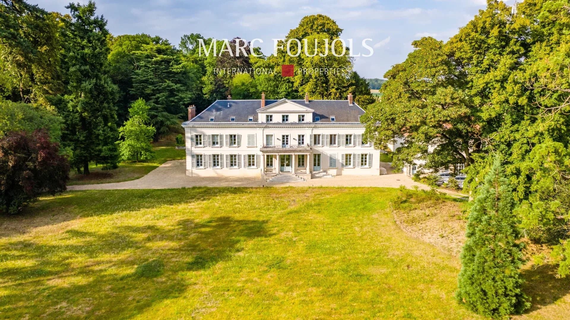 Castles for sale in Val-d'Oise