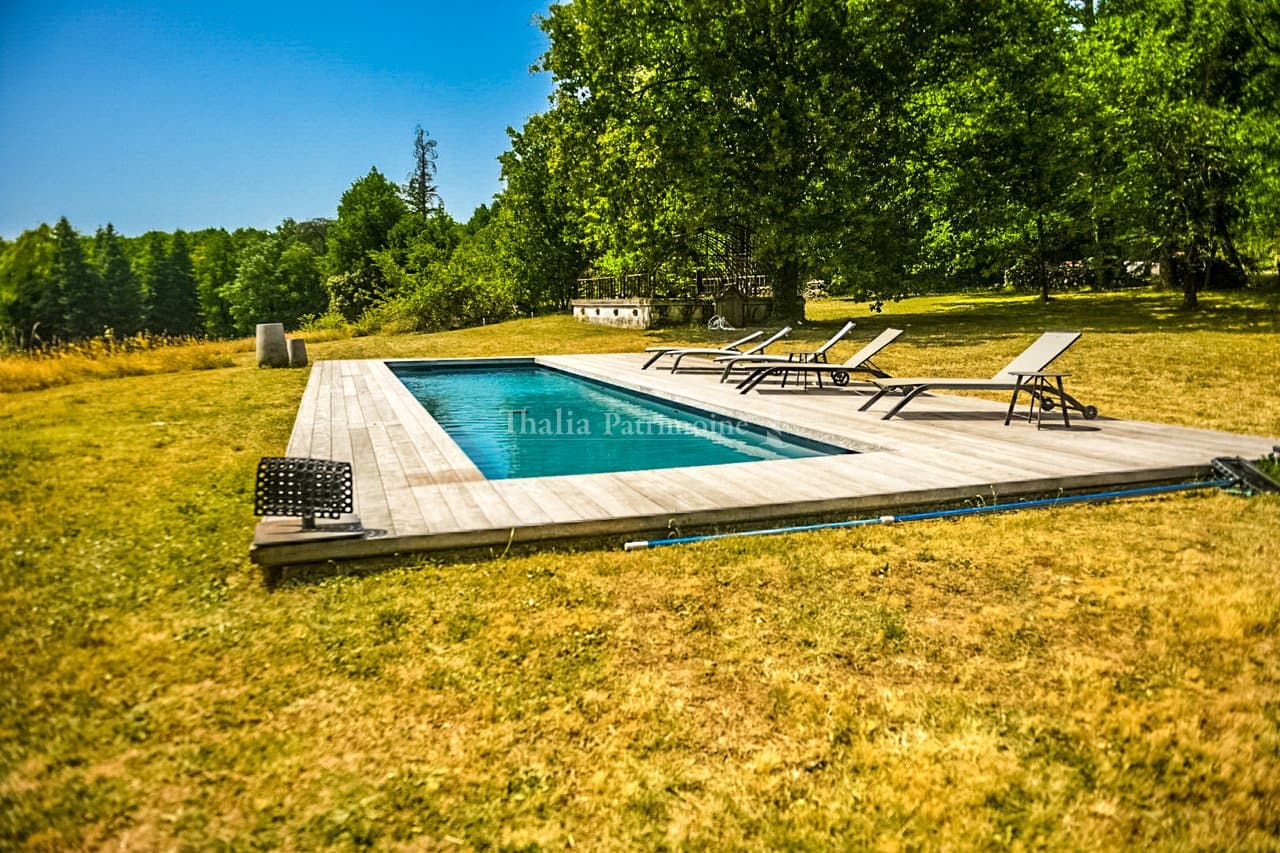 Exceptional 19th Century Manor in the Heart of Périgord Blanc with 9 Suites 3