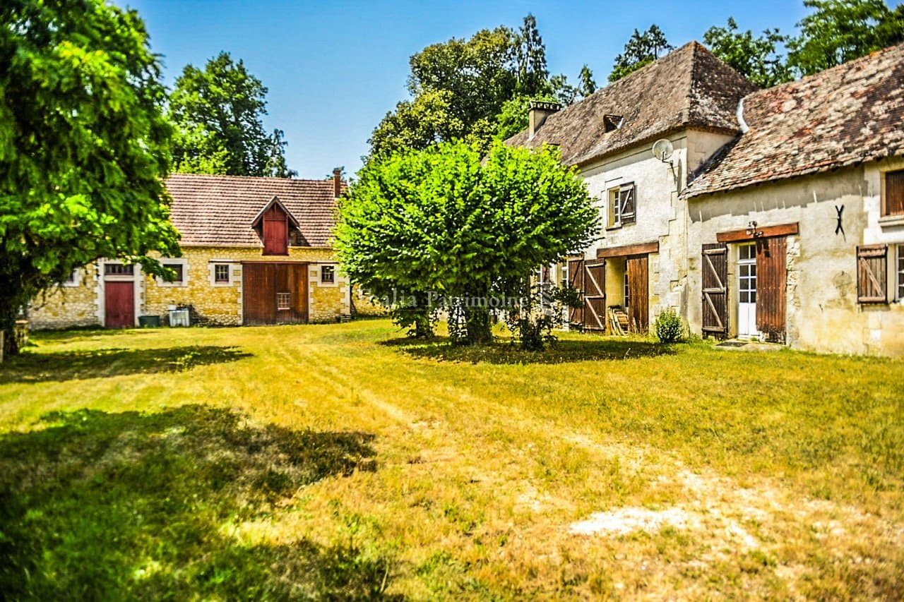 Exceptional 19th Century Manor in the Heart of Périgord Blanc with 9 Suites 4