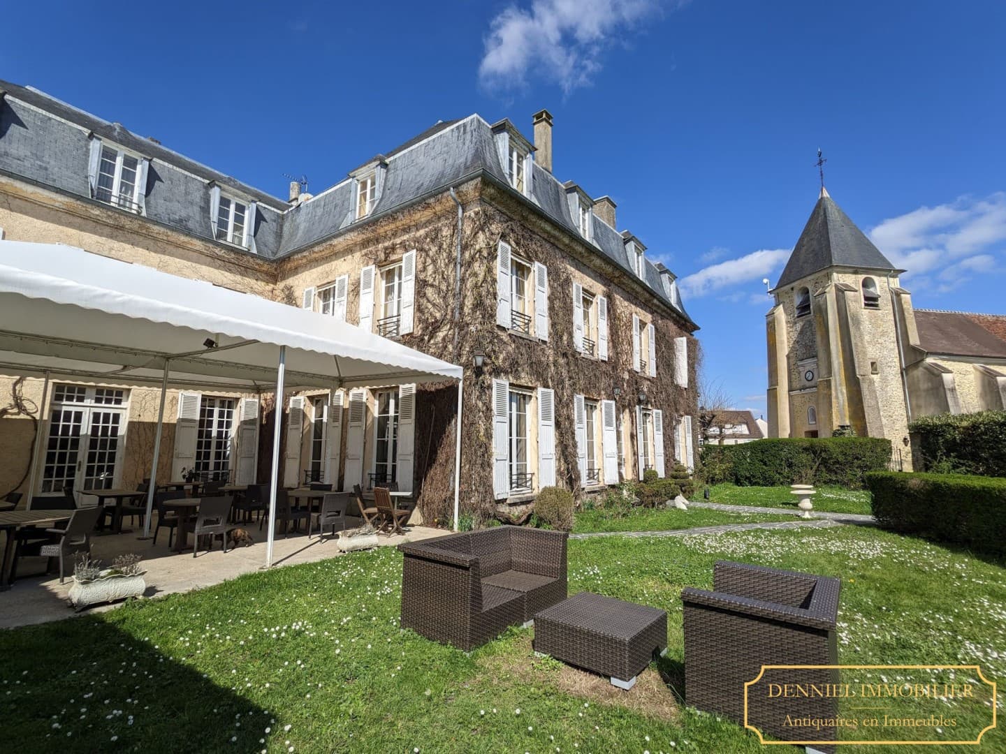 19th Century Château-Hotel With Spa And Private Stud Farm 5