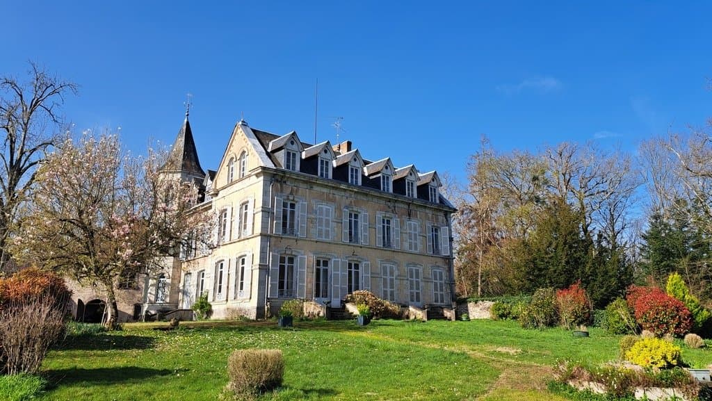 Elegant Napoleon III Château Set in 9.73 Hectare Park
