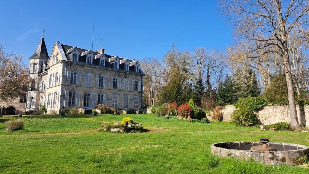 Elegant Napoleon III Château Set in 9.73 Hectare Park 5