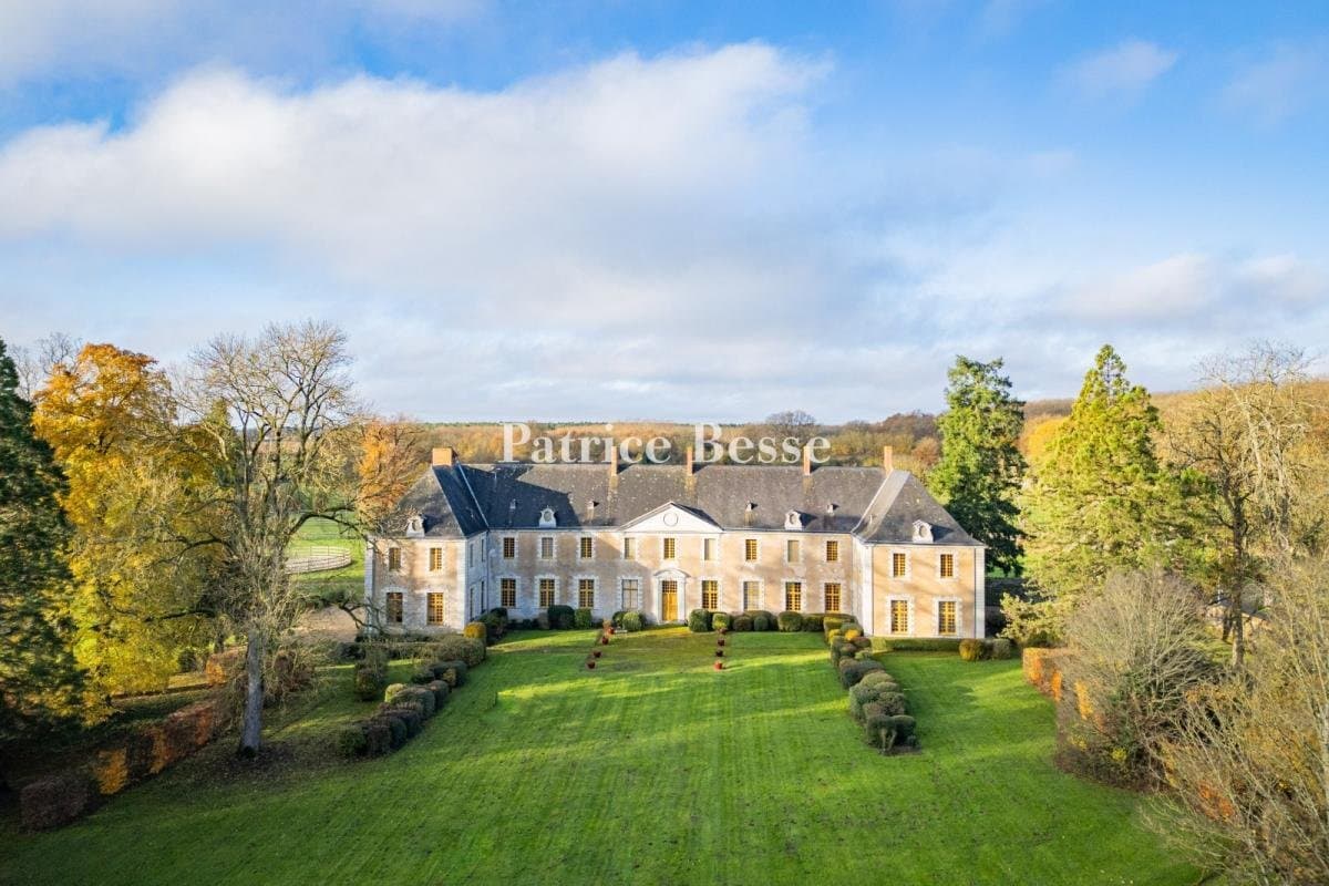 Historical 17th Century Château With Equestrian Facilities And Expansive Grounds