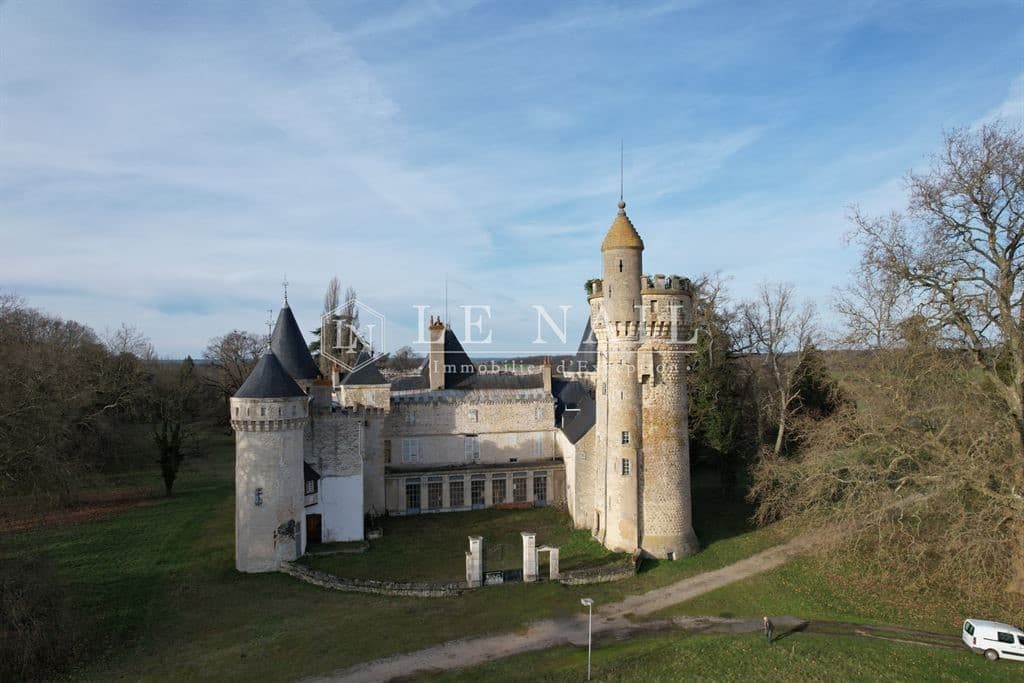 Medieval Castle with Extensive Grounds and Multiple Gîtes 3