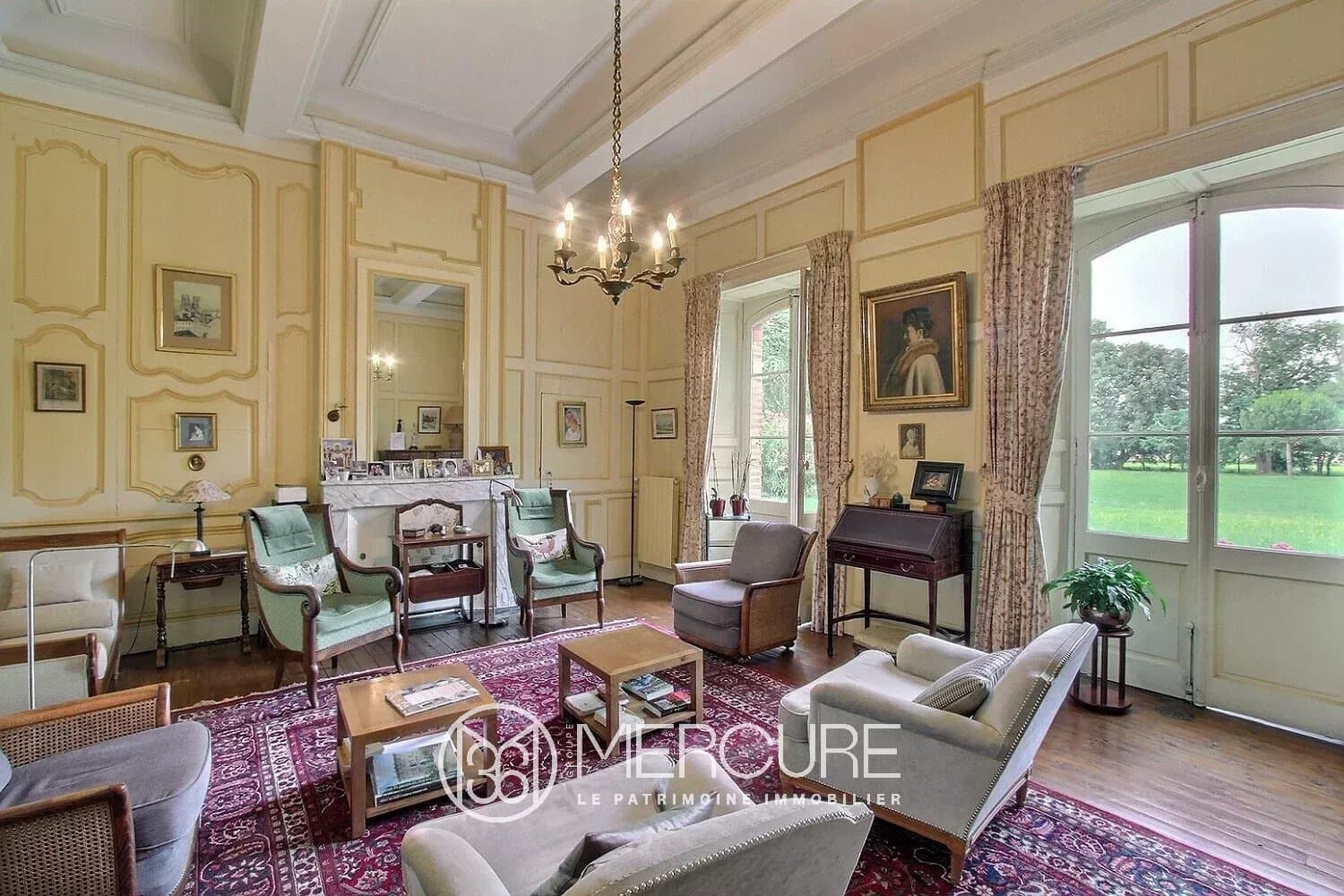 Beautiful Castle With 640 Sqm And 3 Hectares Of Park 5