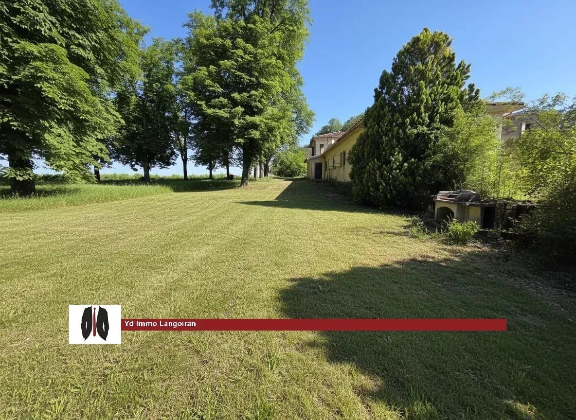 Magnificent Castle With 7 Bedrooms And Unobstructed Countryside View 3