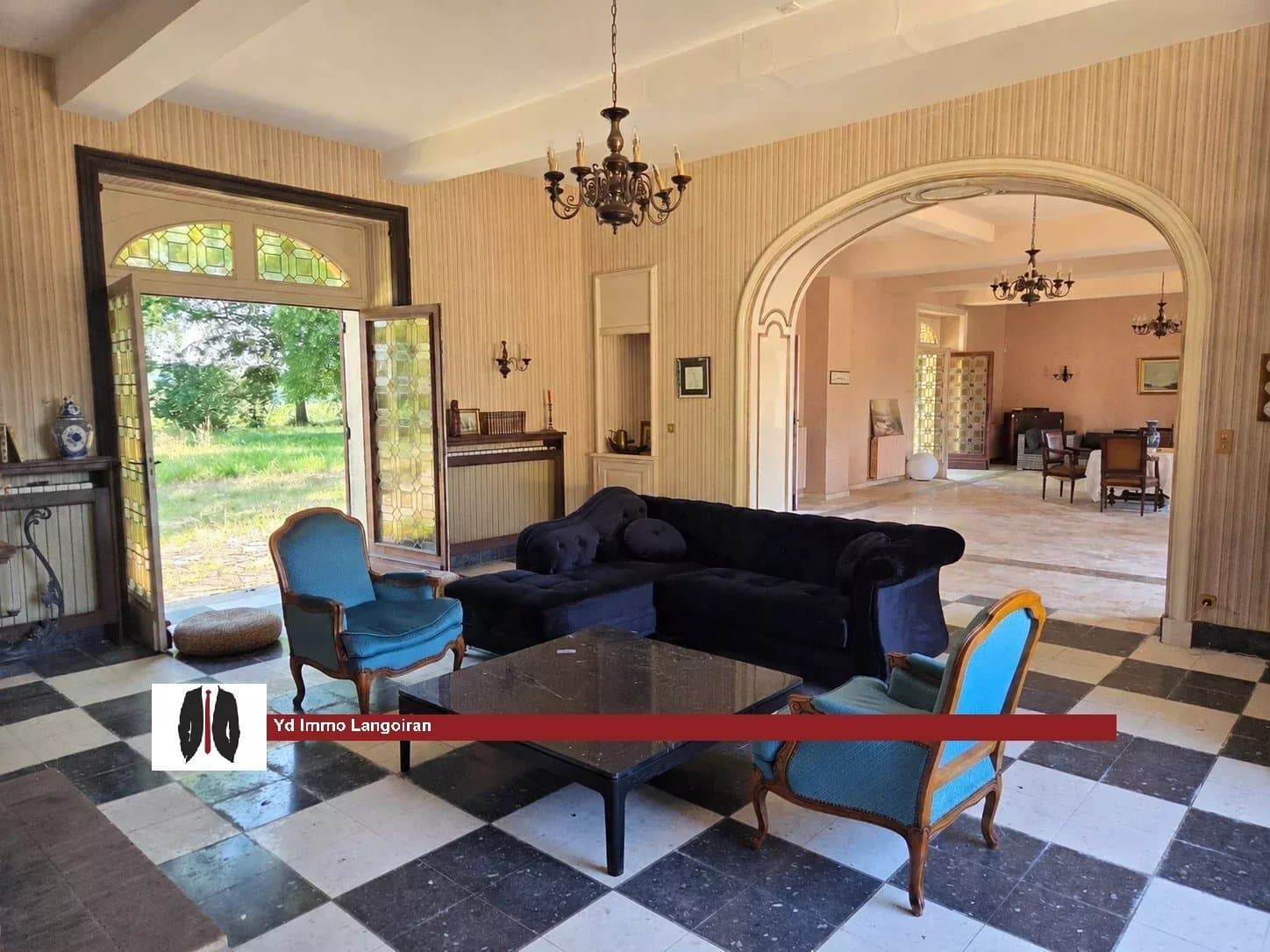 Magnificent Castle With 7 Bedrooms And Unobstructed Countryside View 5