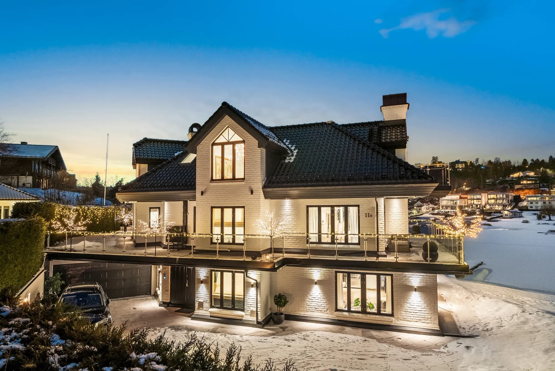 Stunning Oceanfront Mansion With Private Beach And Pier 2