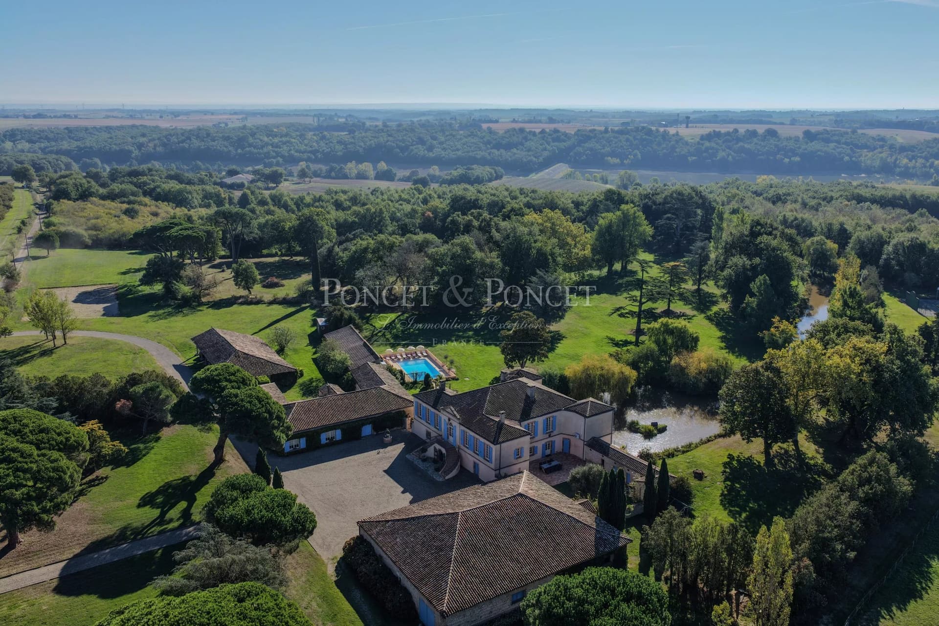 Charming 18th Century Mansion With Guest House And Heated Pool In Gascony 4