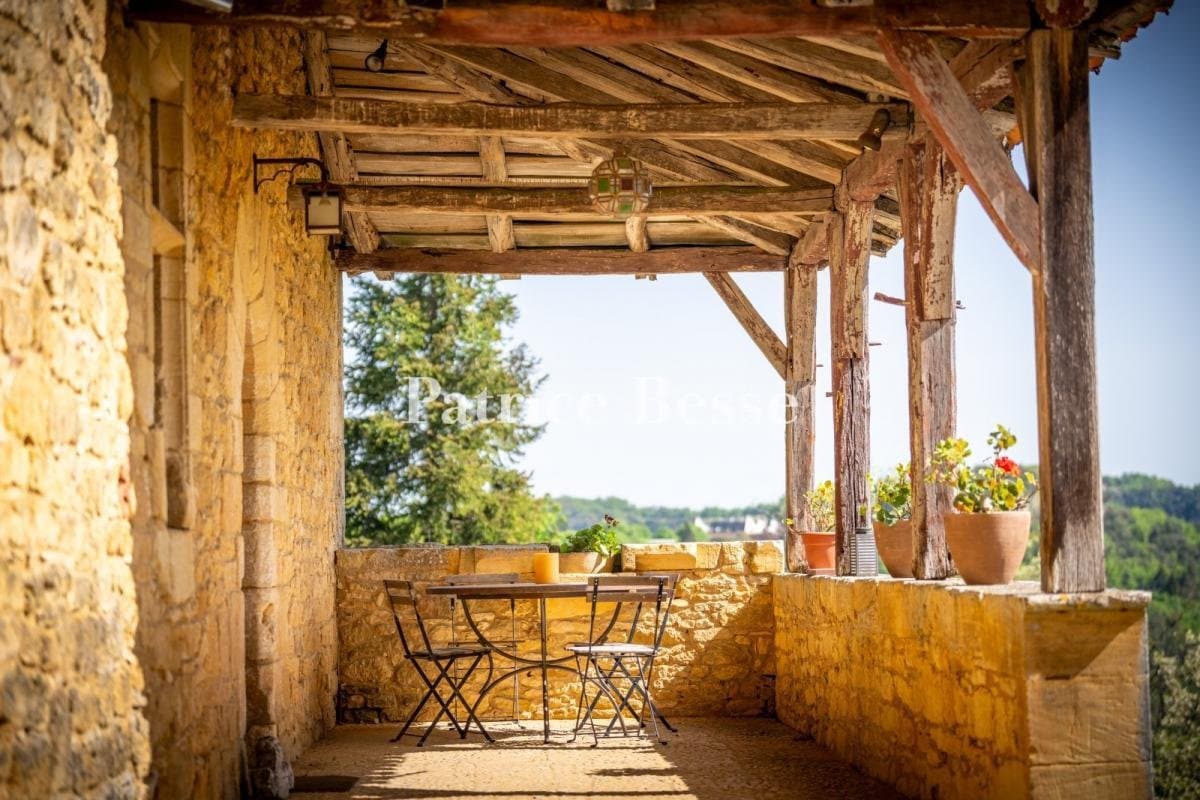 Late 17th Century Château With Breathtaking Views And 38 Hectares Of Land 5