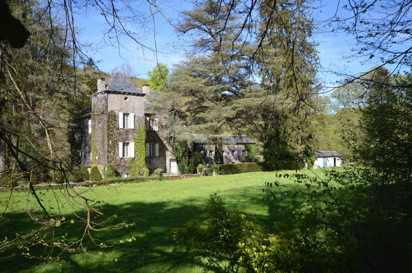 Elegant 17th Century Castle With 55 Hectares Of Parkland 4