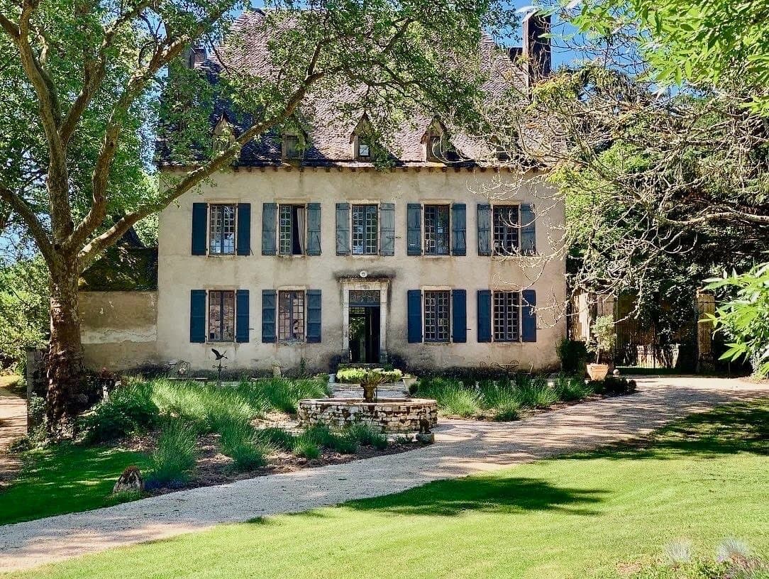 Magnificent Manor With Pool, Gîtes, And Character Outbuildings In A 6 Hectare Park 2