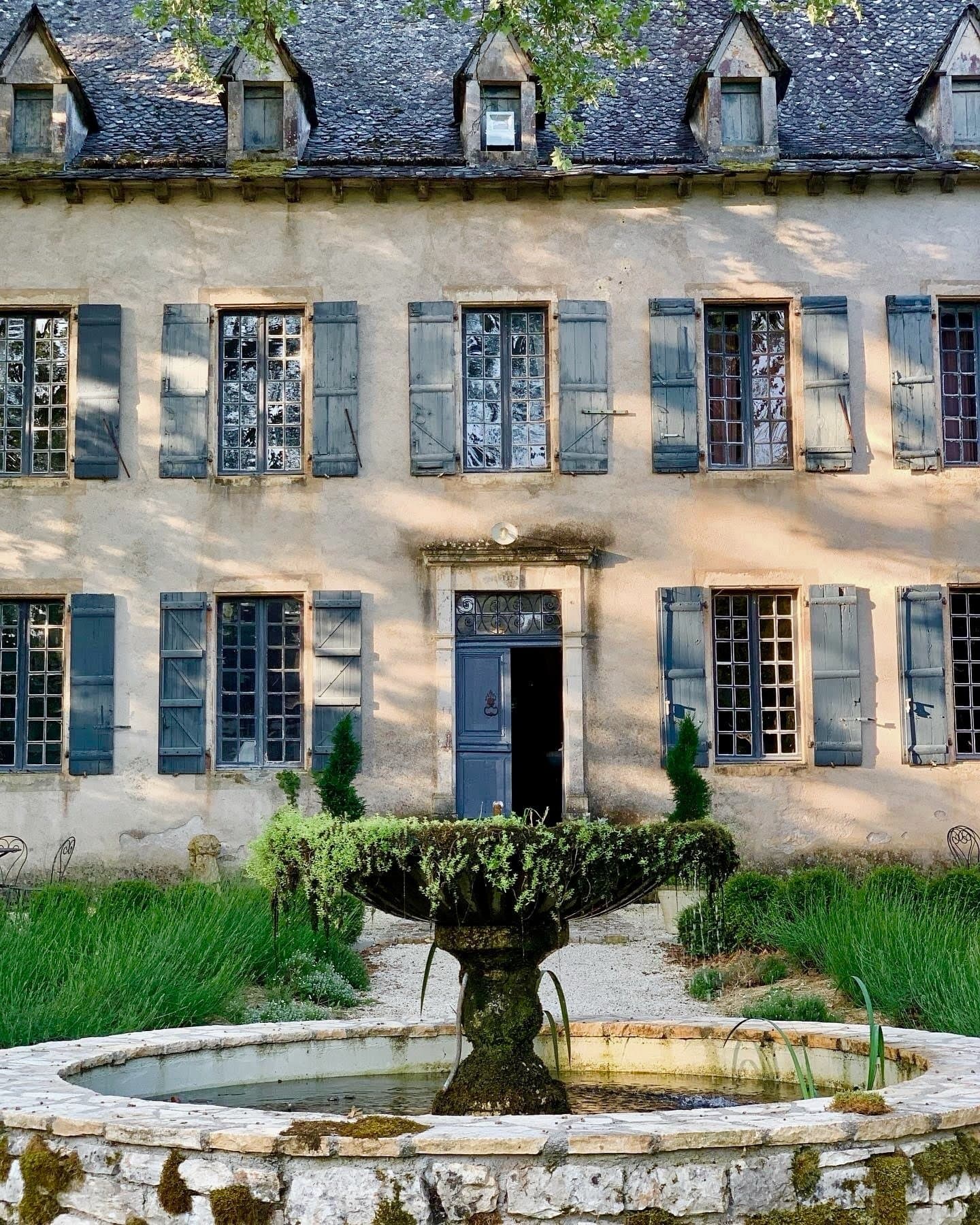 Magnificent Manor With Pool, Gîtes, And Character Outbuildings In A 6 Hectare Park 3